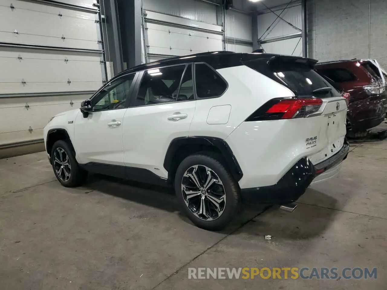 2 Photograph of a damaged car JTMEB3FV9ND081469 TOYOTA RAV4 2022