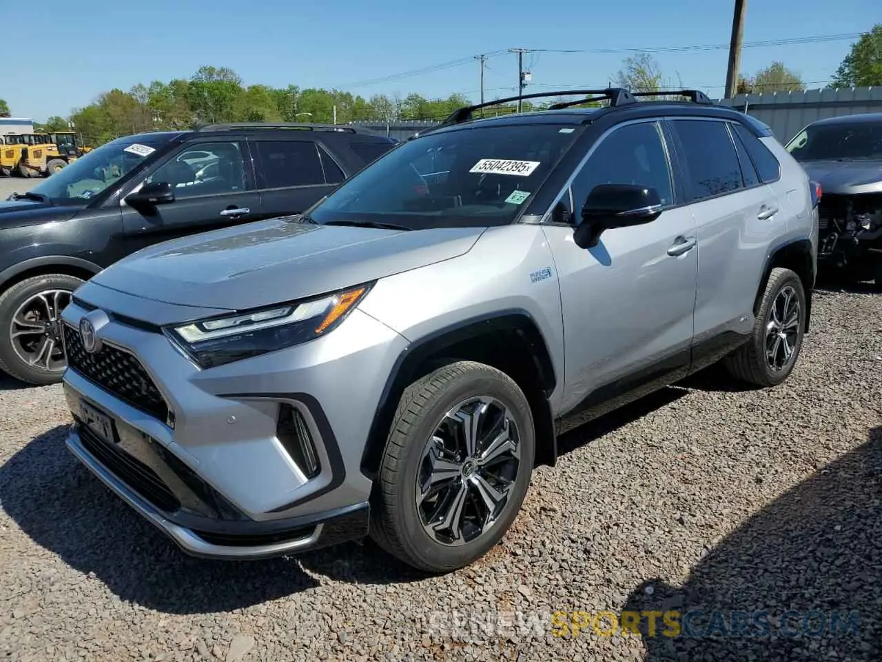 1 Photograph of a damaged car JTMFB3FV5ND094000 TOYOTA RAV4 2022