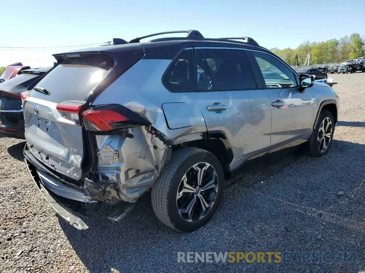 3 Photograph of a damaged car JTMFB3FV5ND094000 TOYOTA RAV4 2022