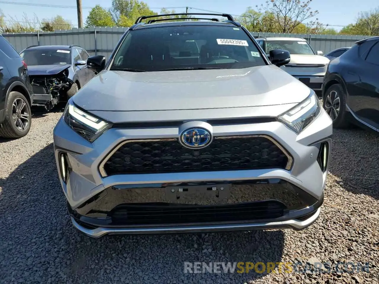 5 Photograph of a damaged car JTMFB3FV5ND094000 TOYOTA RAV4 2022