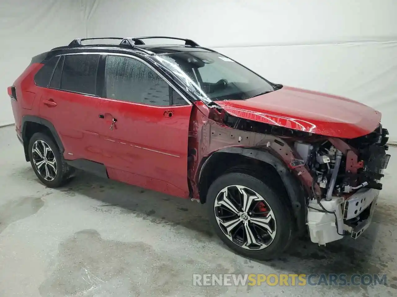 4 Photograph of a damaged car JTMFB3FV7ND097416 TOYOTA RAV4 2022