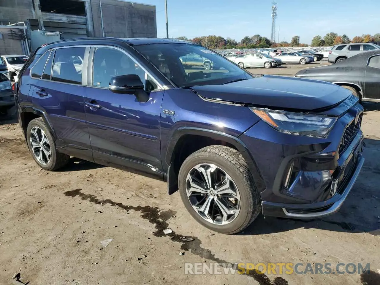4 Photograph of a damaged car JTMFB3FV8ND095514 TOYOTA RAV4 2022