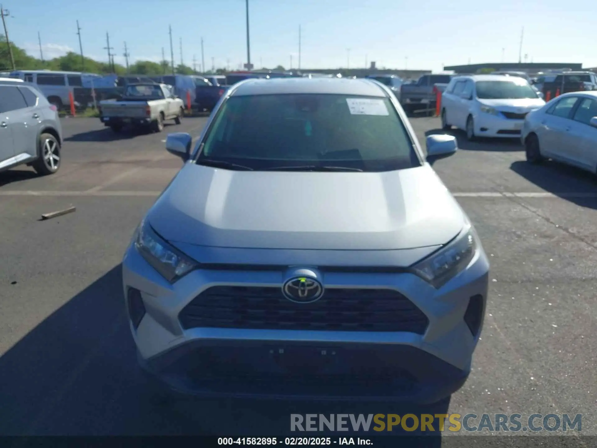 12 Photograph of a damaged car JTMG1RFV3ND085130 TOYOTA RAV4 2022