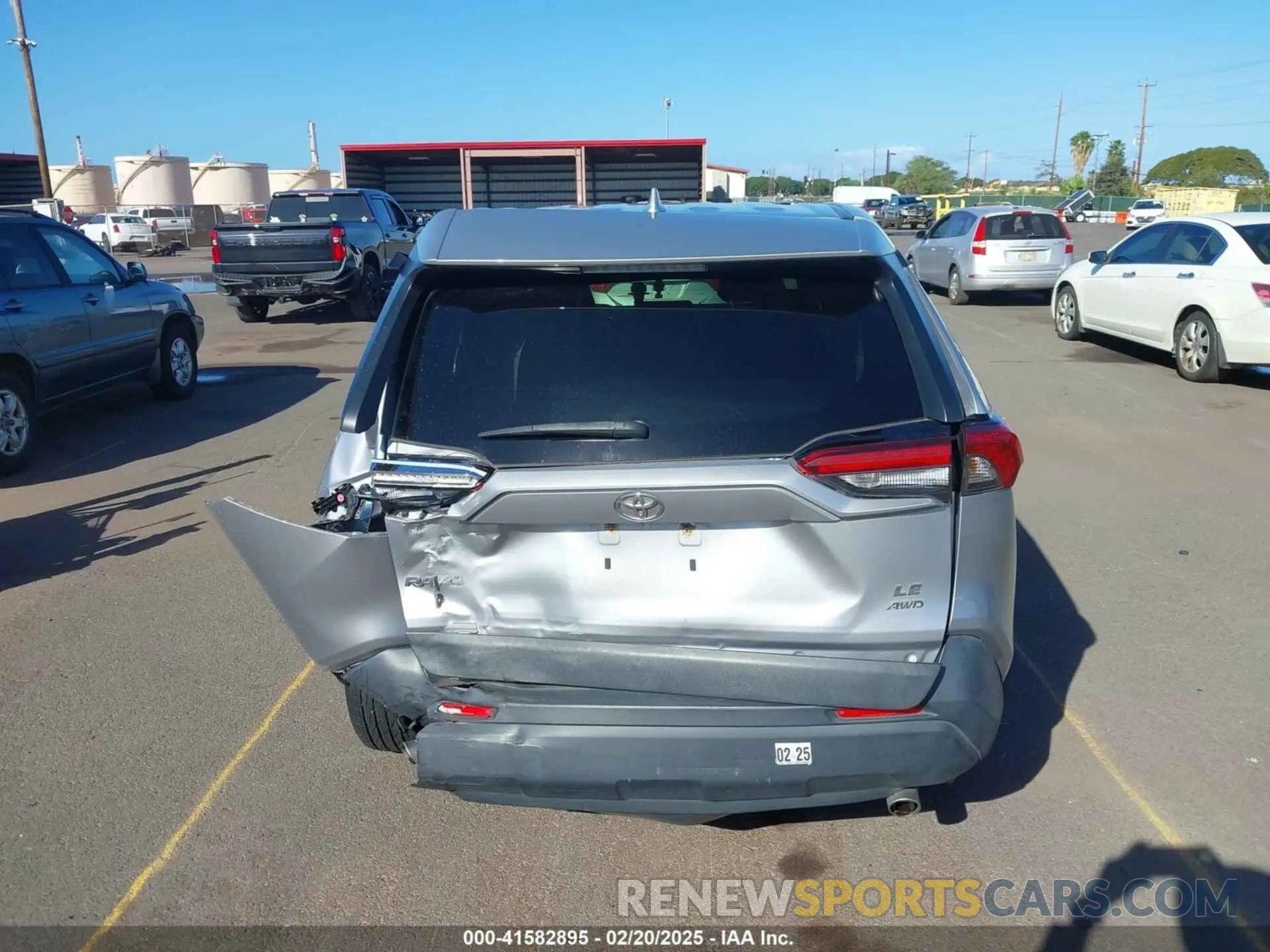 16 Photograph of a damaged car JTMG1RFV3ND085130 TOYOTA RAV4 2022