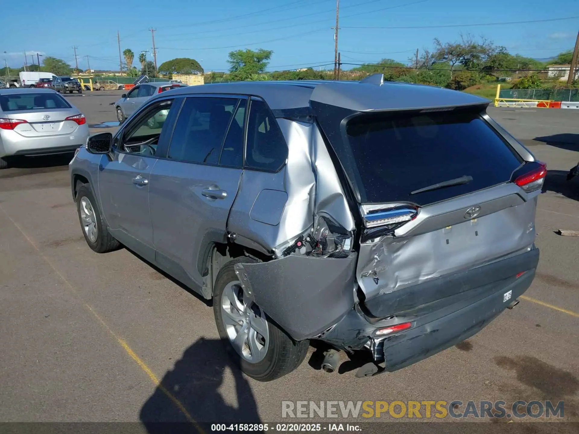 6 Photograph of a damaged car JTMG1RFV3ND085130 TOYOTA RAV4 2022