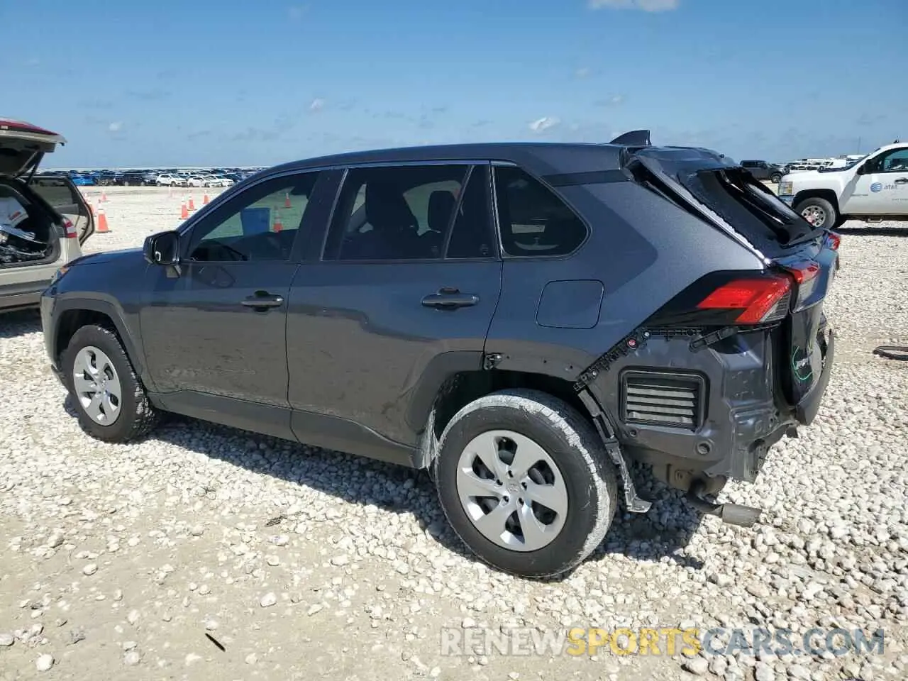 2 Photograph of a damaged car JTMH1RFV2ND092039 TOYOTA RAV4 2022