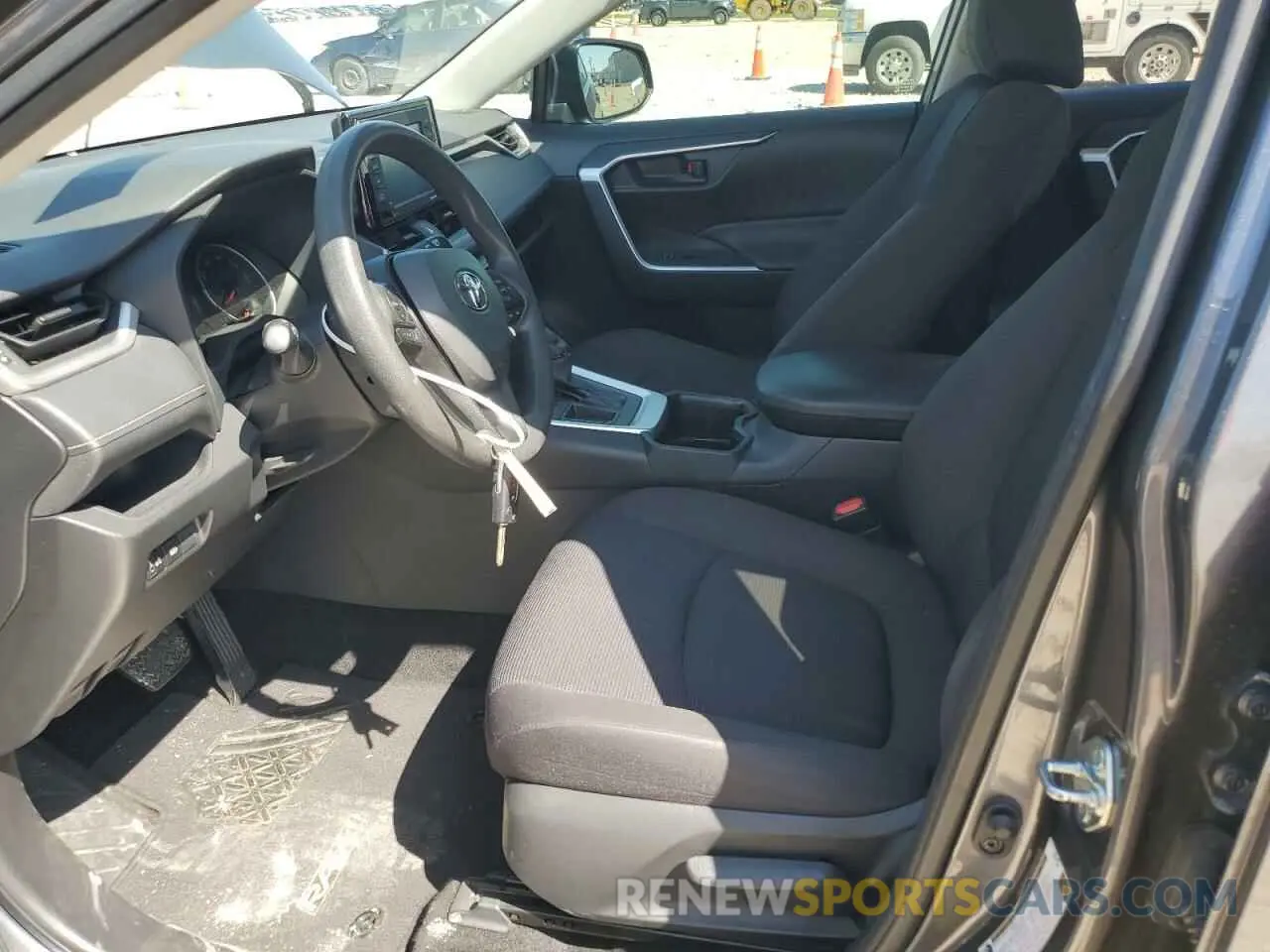 7 Photograph of a damaged car JTMH1RFV2ND092039 TOYOTA RAV4 2022