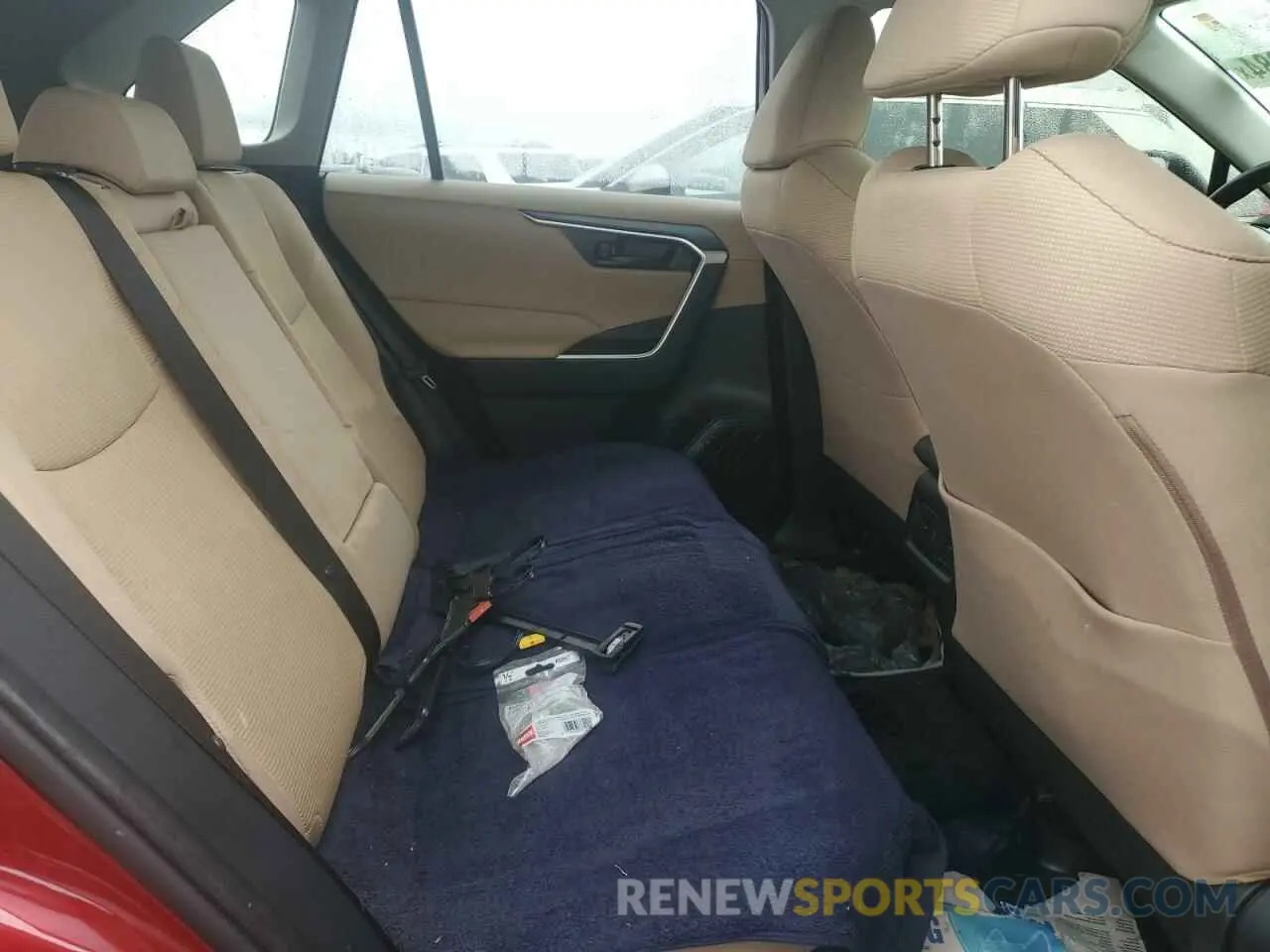 11 Photograph of a damaged car JTMLWRFV0ND159152 TOYOTA RAV4 2022