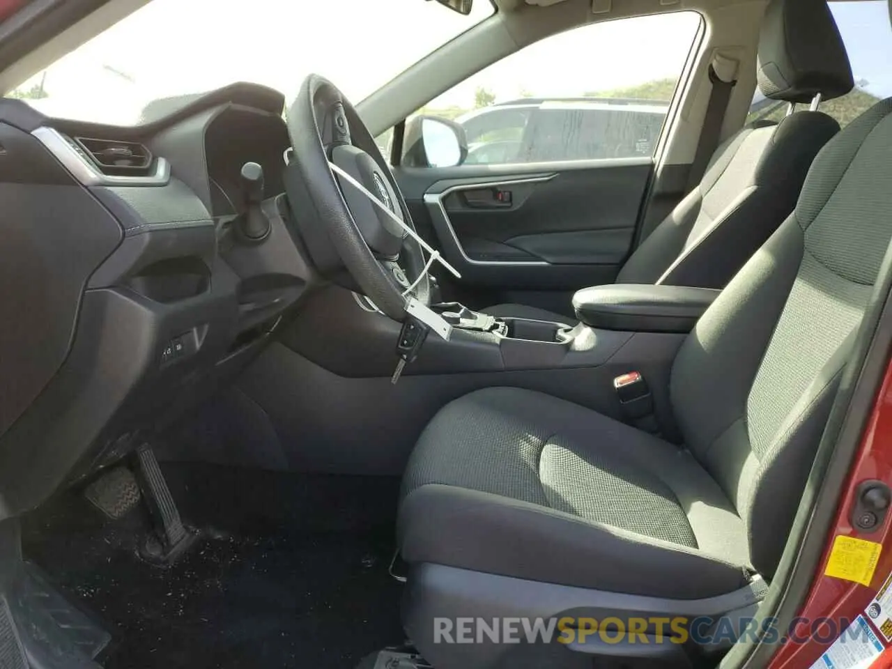 7 Photograph of a damaged car JTMLWRFV3ND569069 TOYOTA RAV4 2022
