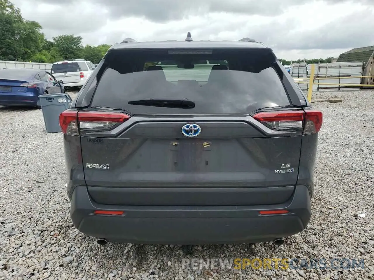 6 Photograph of a damaged car JTMLWRFV7ND152277 TOYOTA RAV4 2022