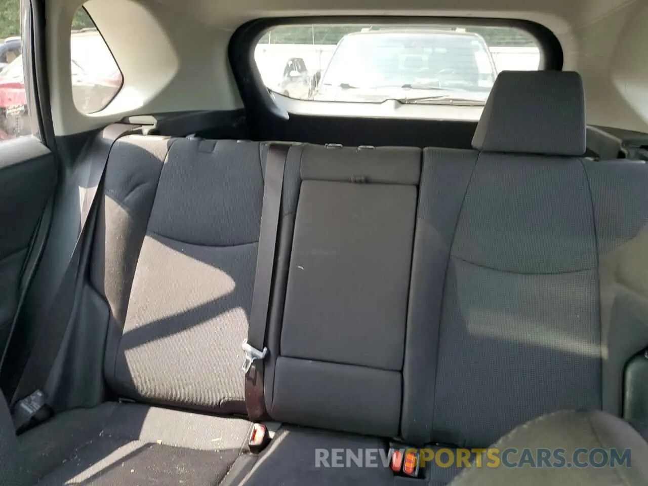 10 Photograph of a damaged car JTMMWRFV0ND158278 TOYOTA RAV4 2022