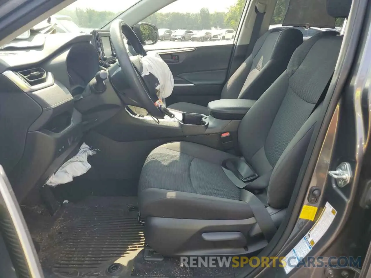 7 Photograph of a damaged car JTMMWRFV0ND158278 TOYOTA RAV4 2022