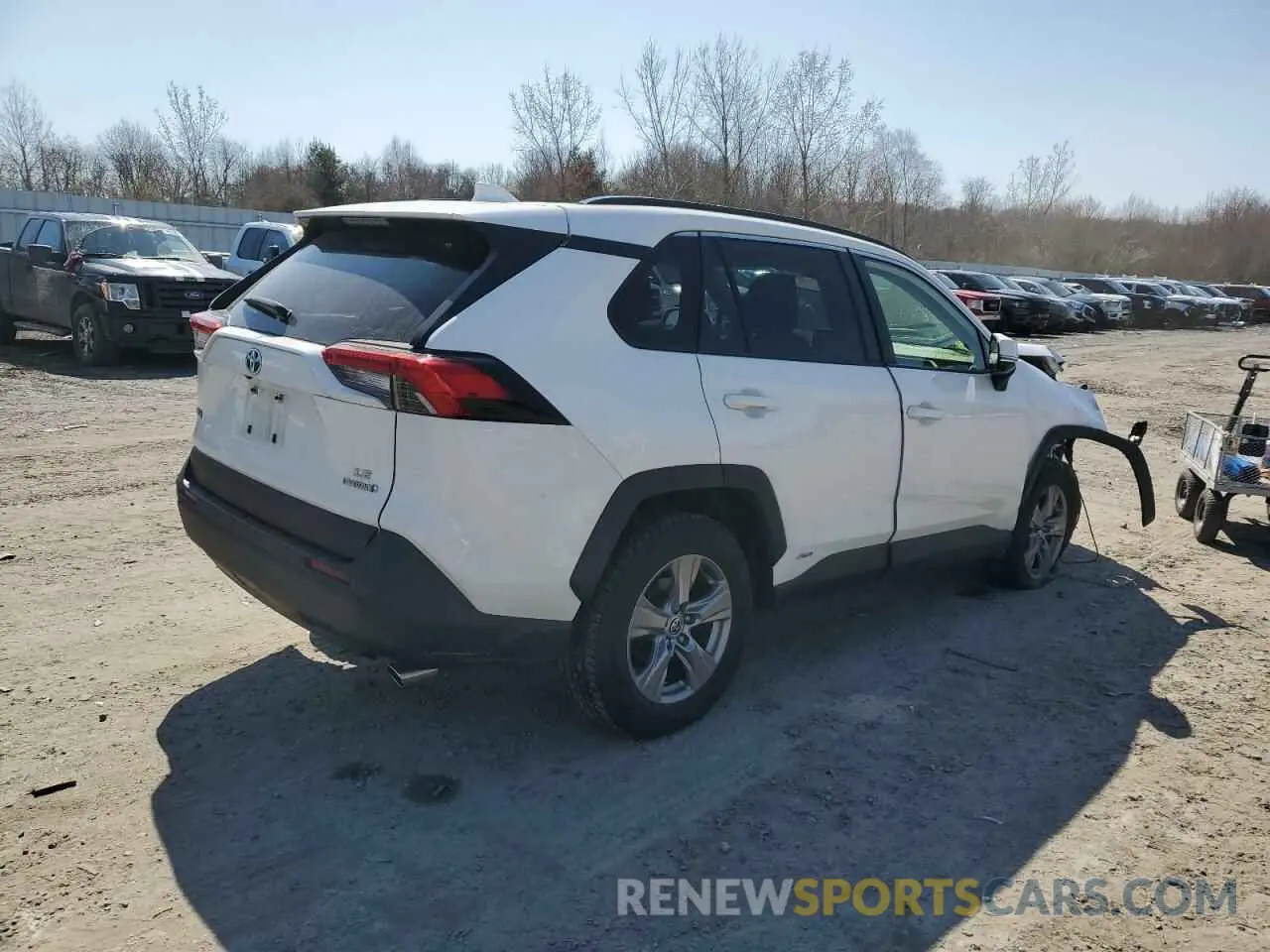3 Photograph of a damaged car JTMMWRFV0ND162234 TOYOTA RAV4 2022
