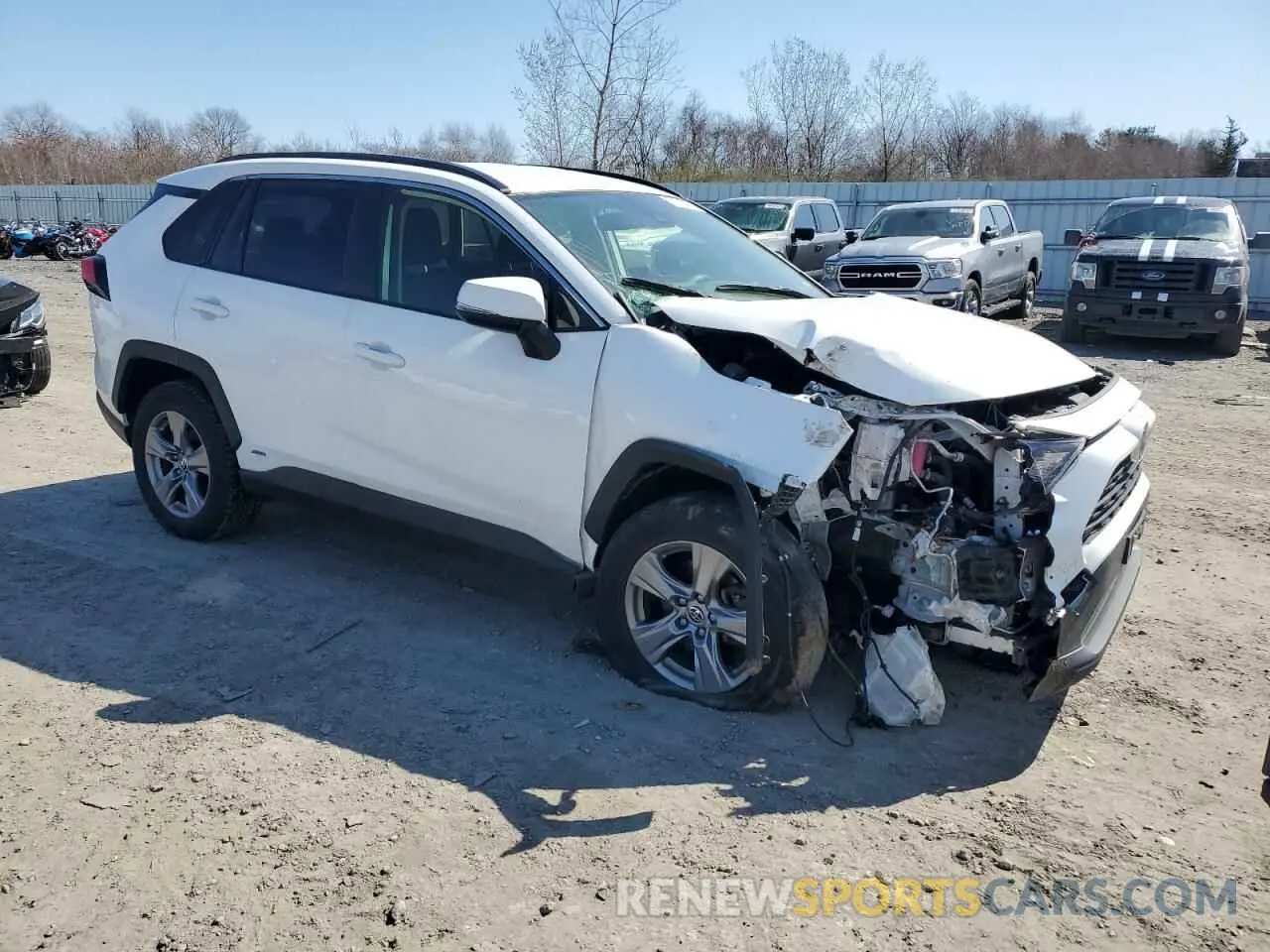4 Photograph of a damaged car JTMMWRFV0ND162234 TOYOTA RAV4 2022
