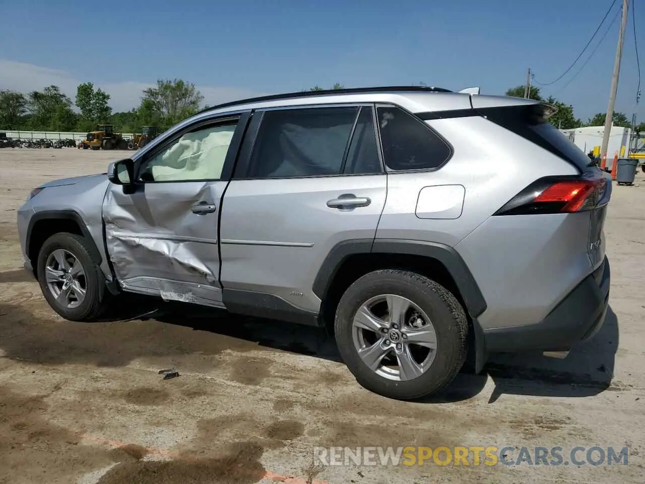 2 Photograph of a damaged car JTMMWRFV4ND152855 TOYOTA RAV4 2022