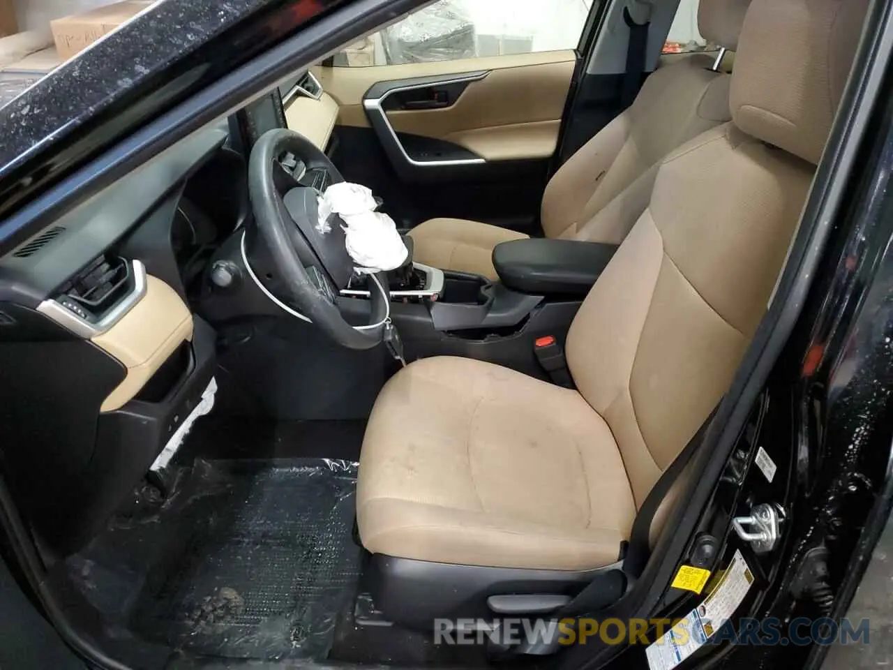 7 Photograph of a damaged car JTMMWRFV4ND163449 TOYOTA RAV4 2022