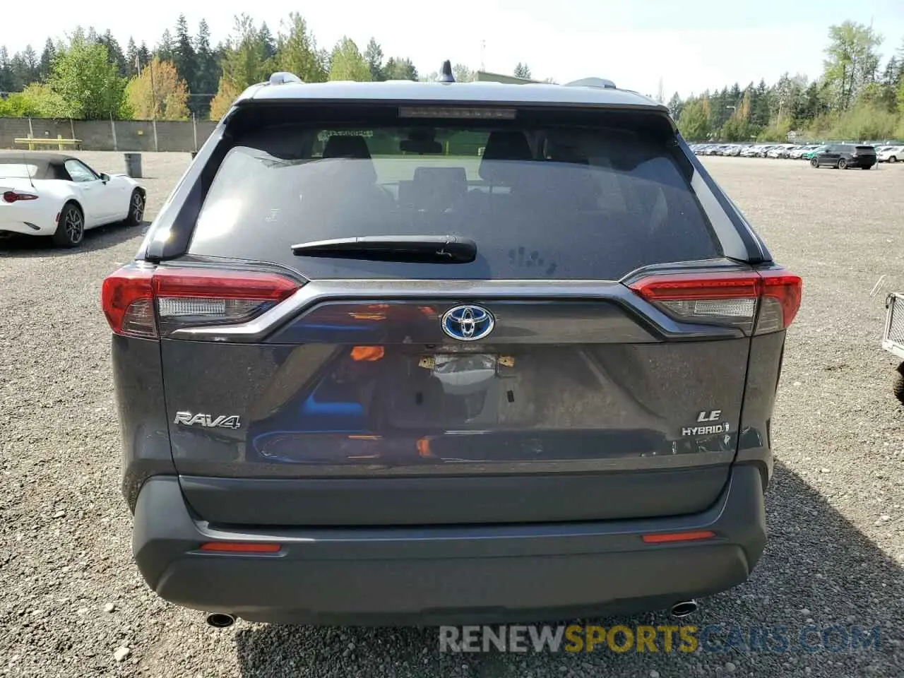6 Photograph of a damaged car JTMMWRFV6ND144188 TOYOTA RAV4 2022