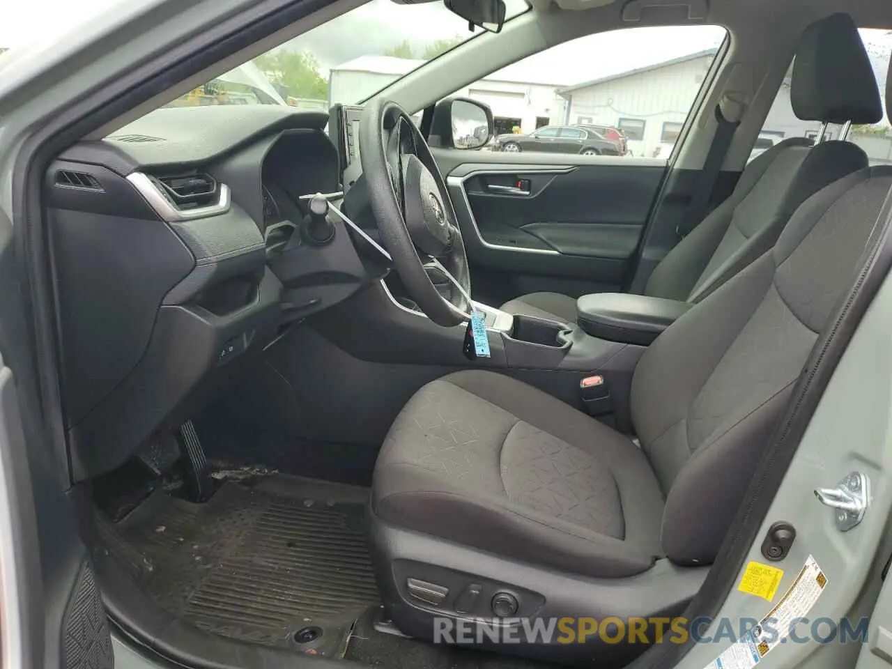 7 Photograph of a damaged car JTMP1RFV5ND086621 TOYOTA RAV4 2022