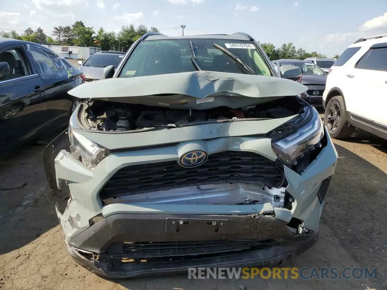 5 Photograph of a damaged car JTMRWRFV4ND150352 TOYOTA RAV4 2022