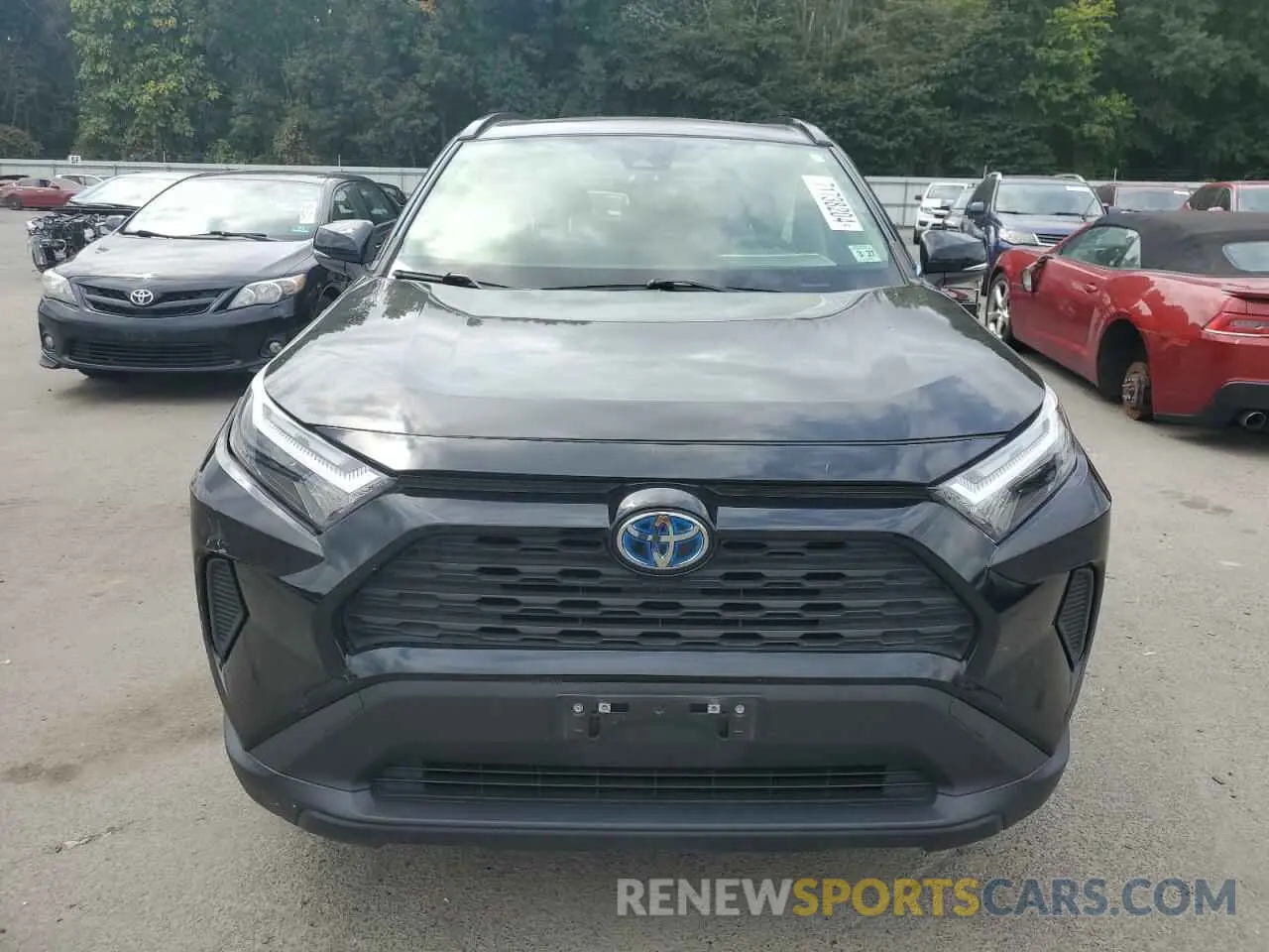5 Photograph of a damaged car JTMRWRFV5ND153003 TOYOTA RAV4 2022