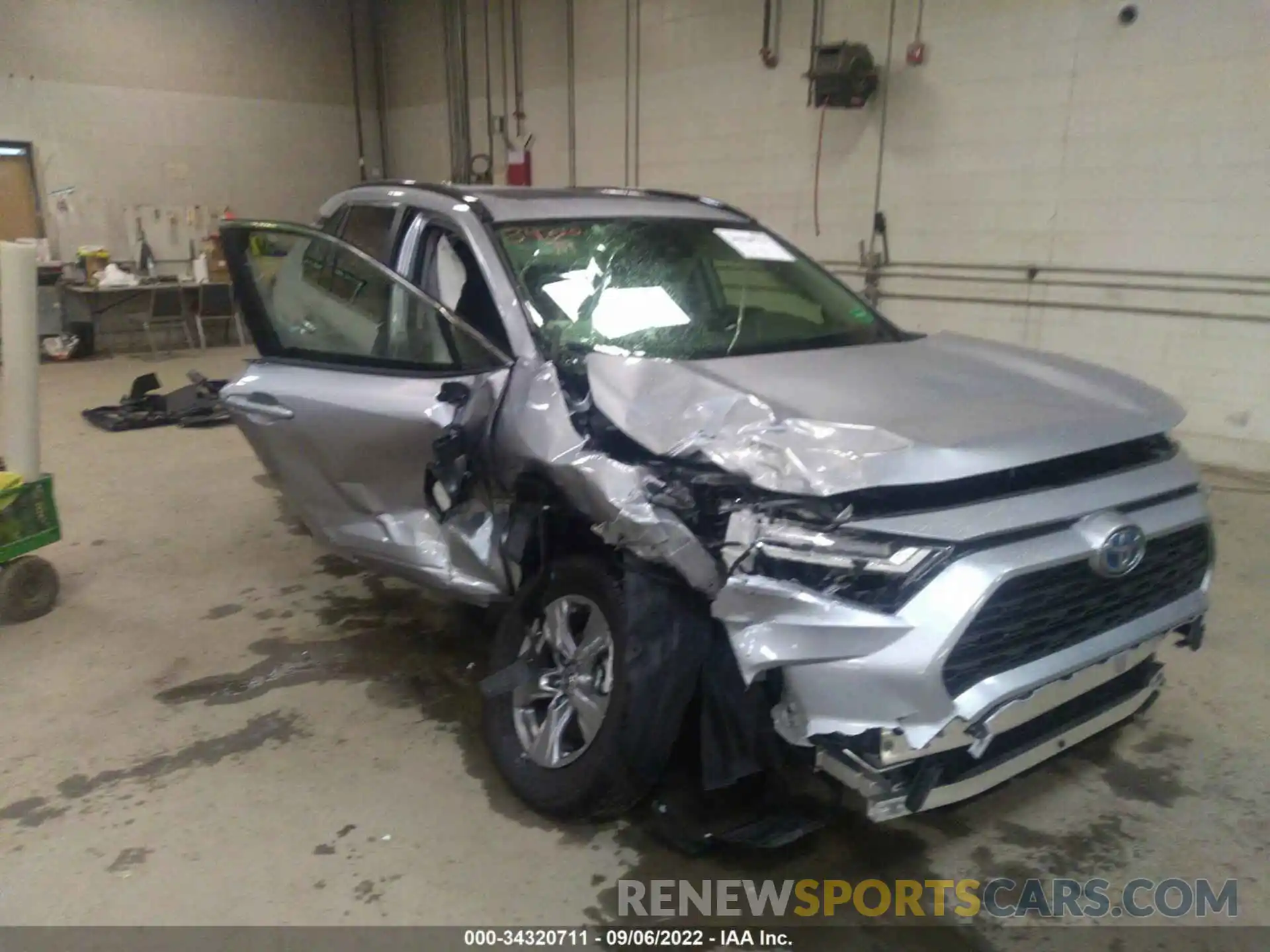 1 Photograph of a damaged car JTMRWRFV5ND567964 TOYOTA RAV4 2022