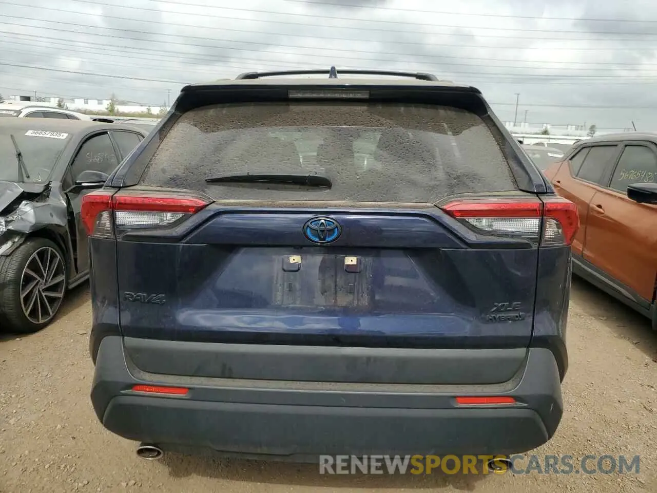 6 Photograph of a damaged car JTMRWRFV6ND147484 TOYOTA RAV4 2022