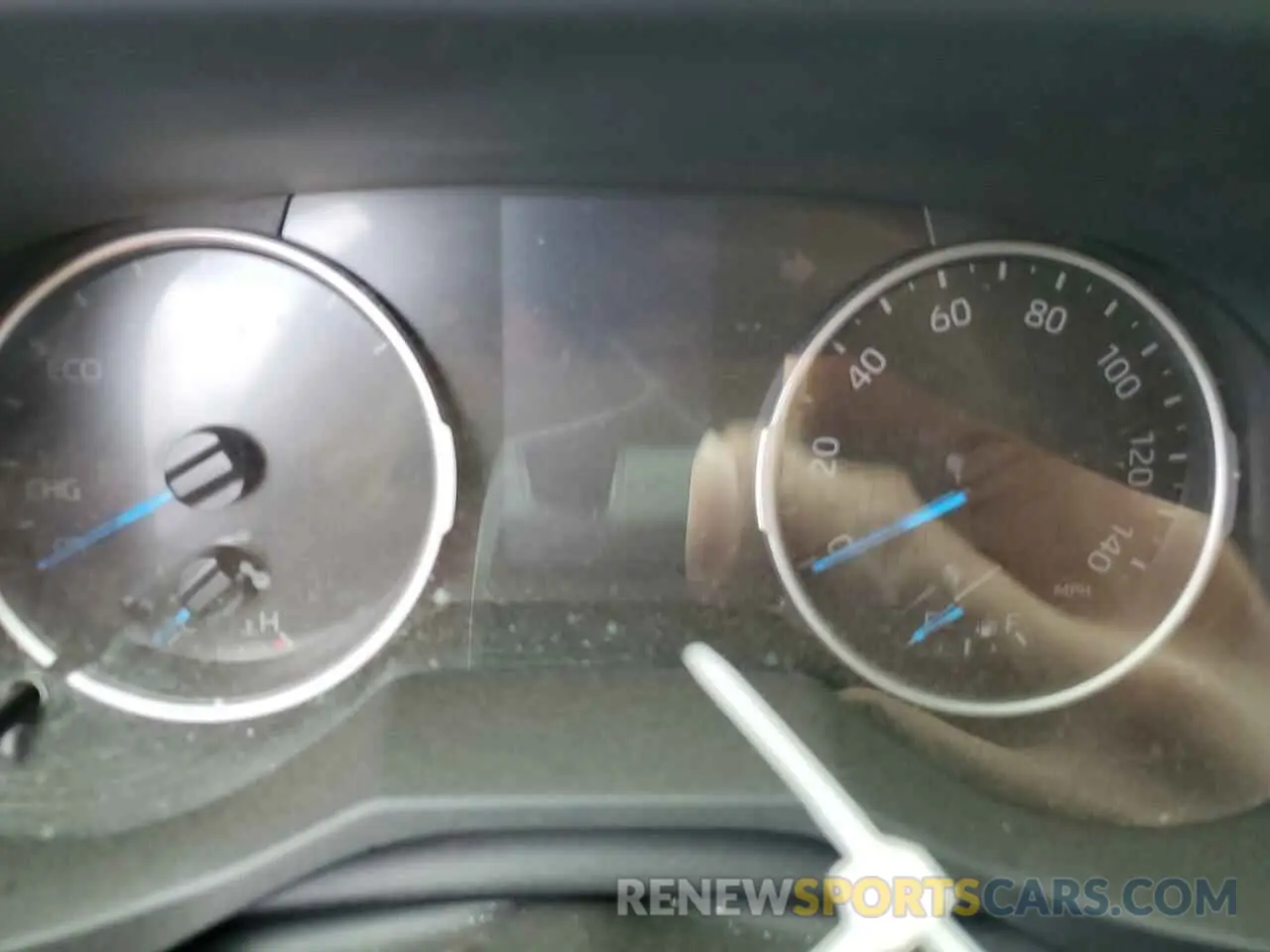 9 Photograph of a damaged car JTMRWRFV6ND147484 TOYOTA RAV4 2022