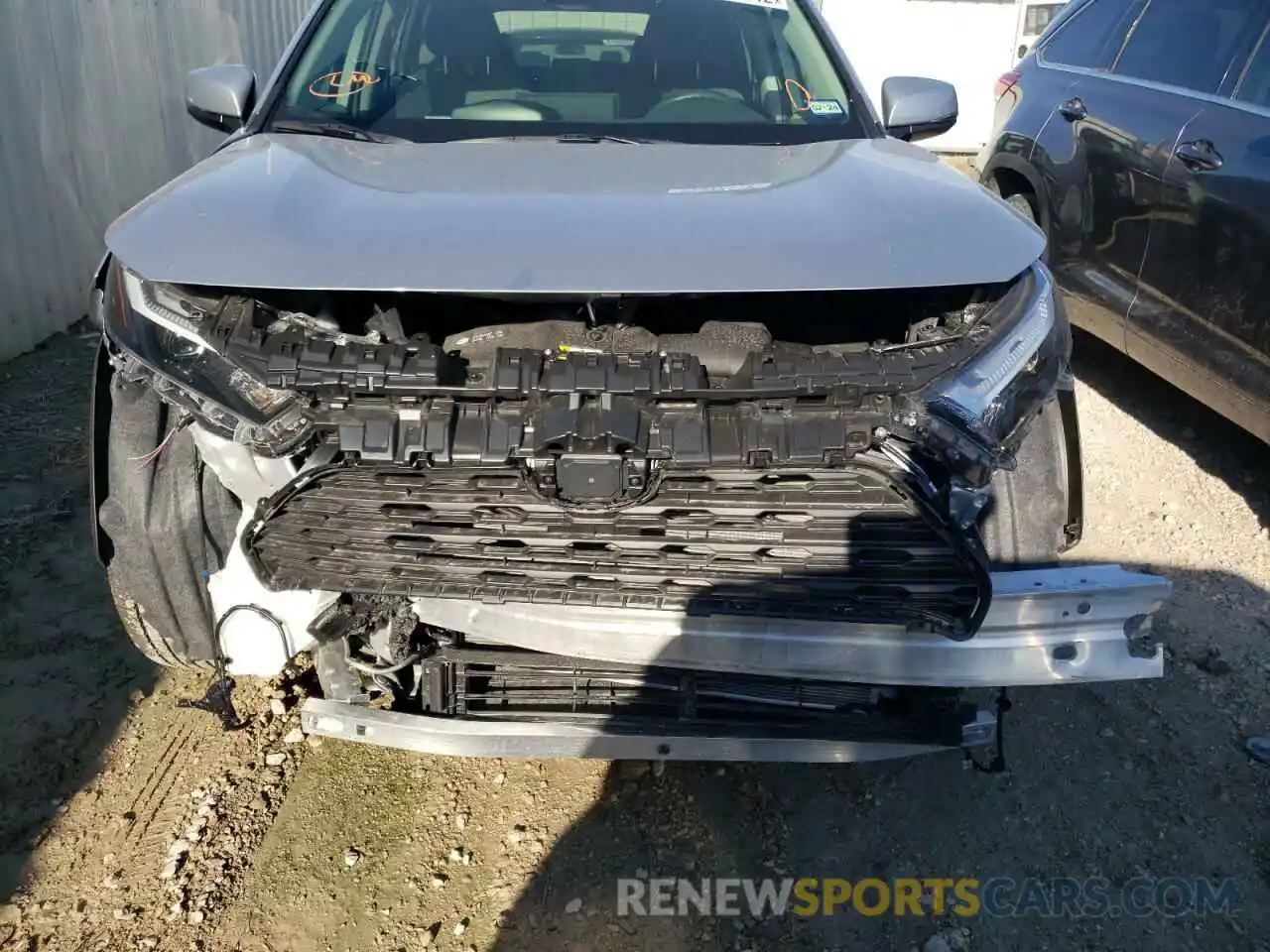 9 Photograph of a damaged car JTMRWRFV6ND153852 TOYOTA RAV4 2022