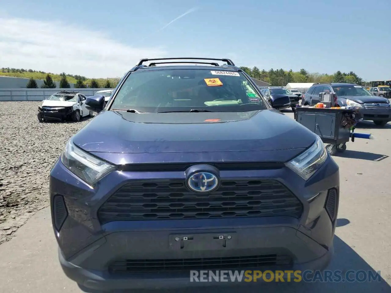5 Photograph of a damaged car JTMRWRFV8ND141301 TOYOTA RAV4 2022