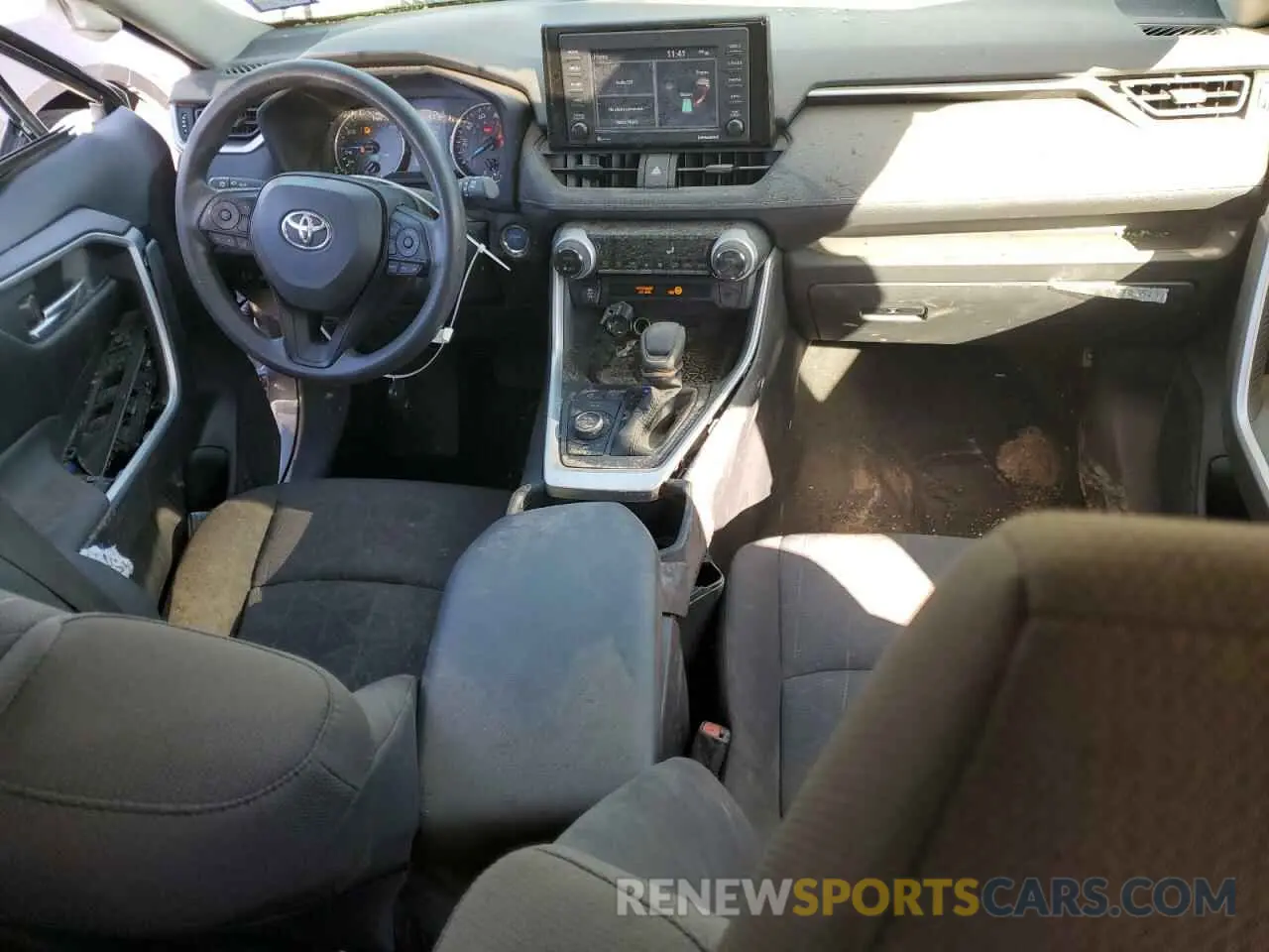 8 Photograph of a damaged car JTMRWRFV9ND158057 TOYOTA RAV4 2022