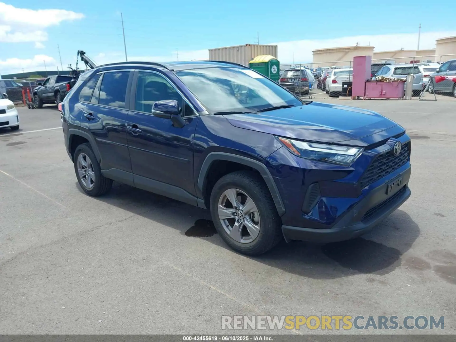 1 Photograph of a damaged car JTMW1RFV2NJ024638 TOYOTA RAV4 2022