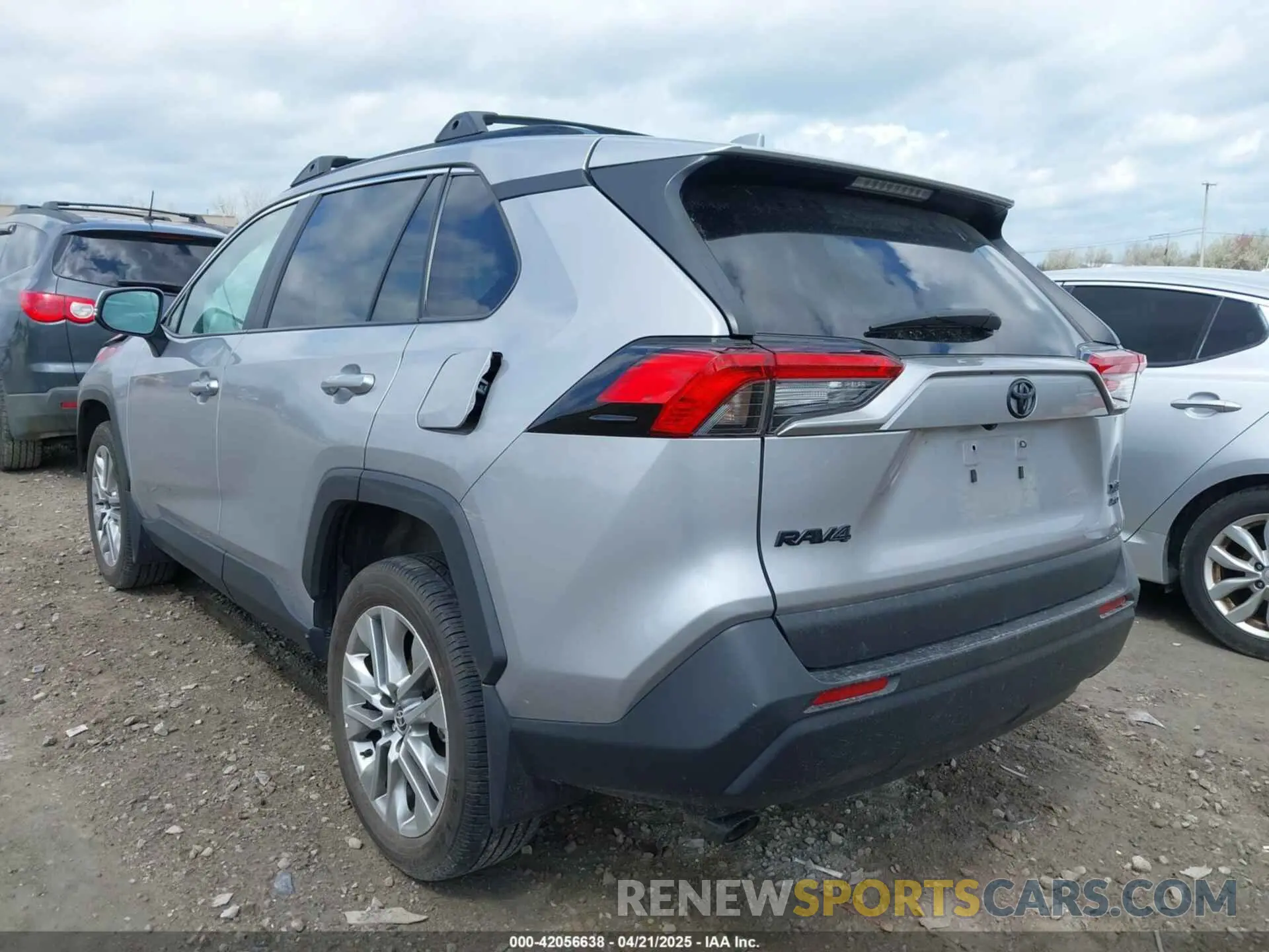 3 Photograph of a damaged car 2T3A1RFV1PC357297 TOYOTA RAV4 2023