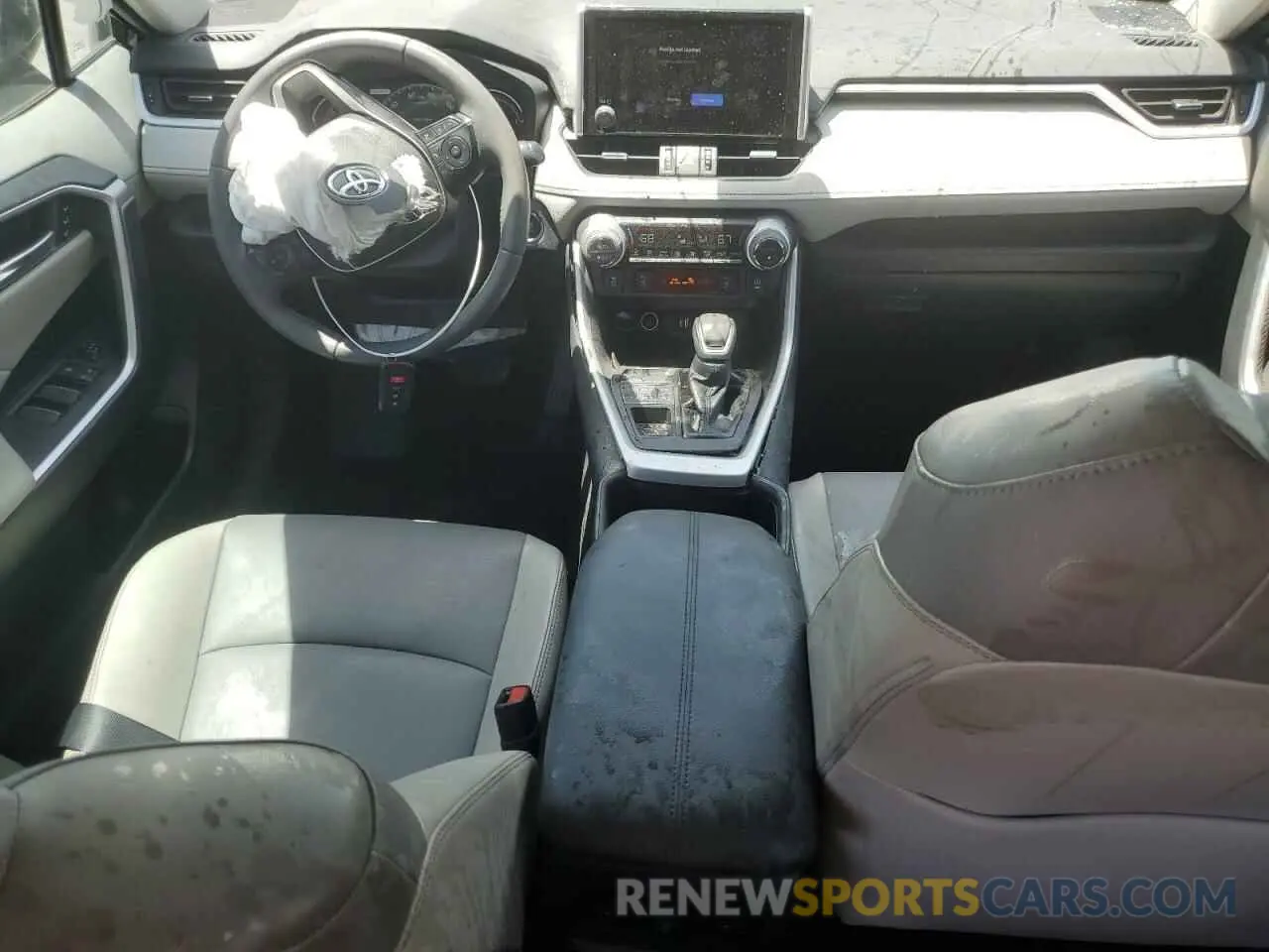 8 Photograph of a damaged car 2T3A1RFV1PC362614 TOYOTA RAV4 2023