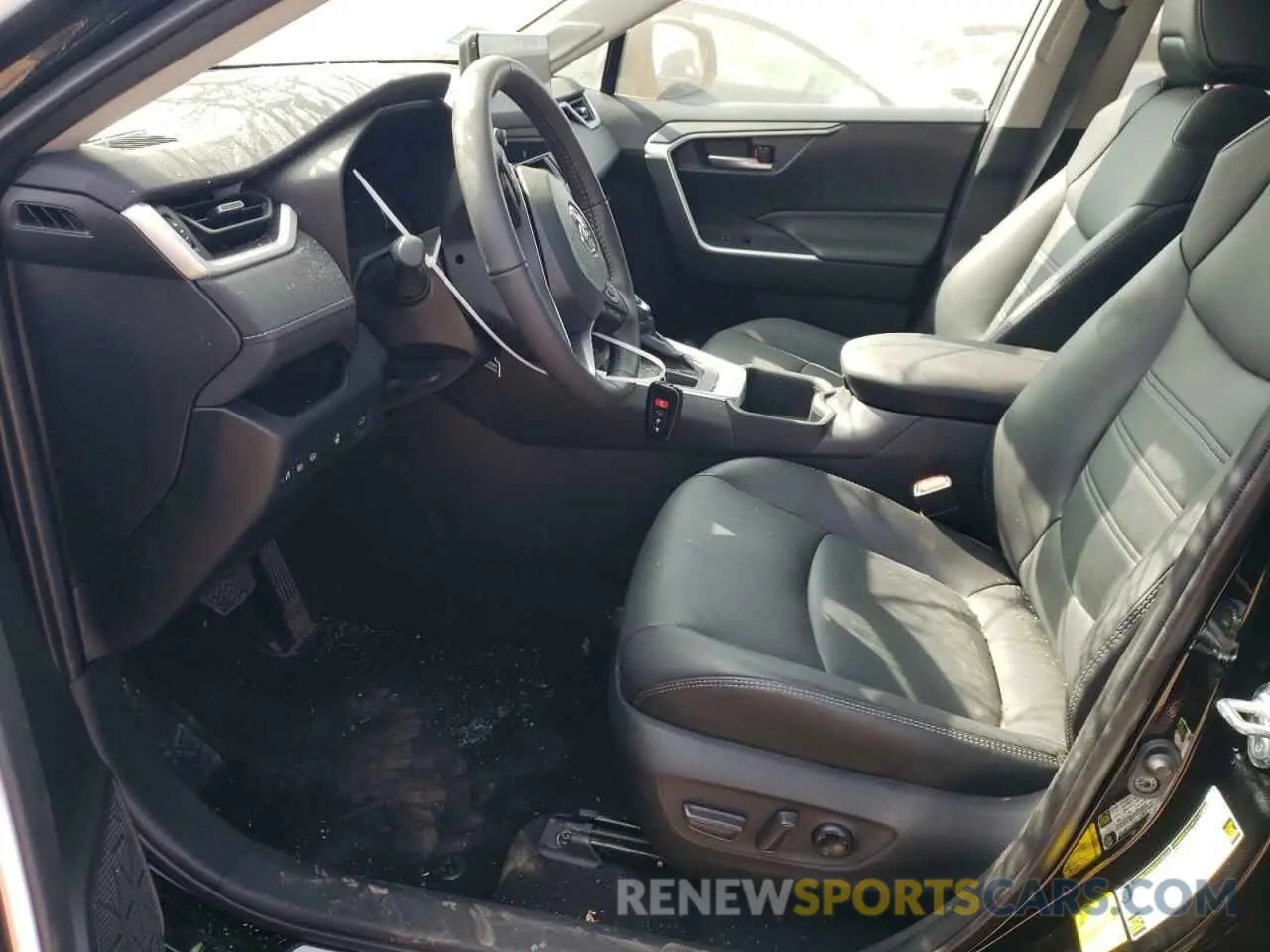 7 Photograph of a damaged car 2T3A1RFV1PC384354 TOYOTA RAV4 2023