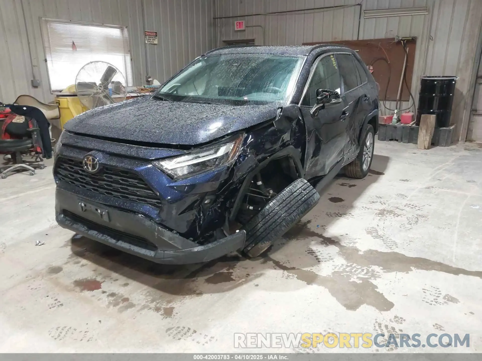2 Photograph of a damaged car 2T3A1RFV1PW392386 TOYOTA RAV4 2023