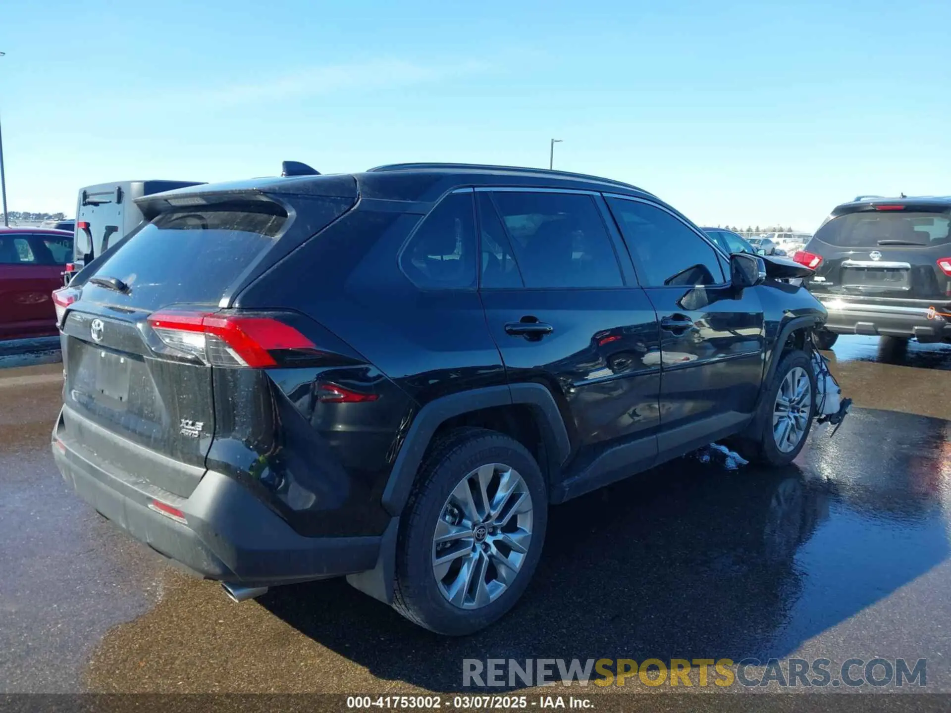 4 Photograph of a damaged car 2T3A1RFV1PW396812 TOYOTA RAV4 2023
