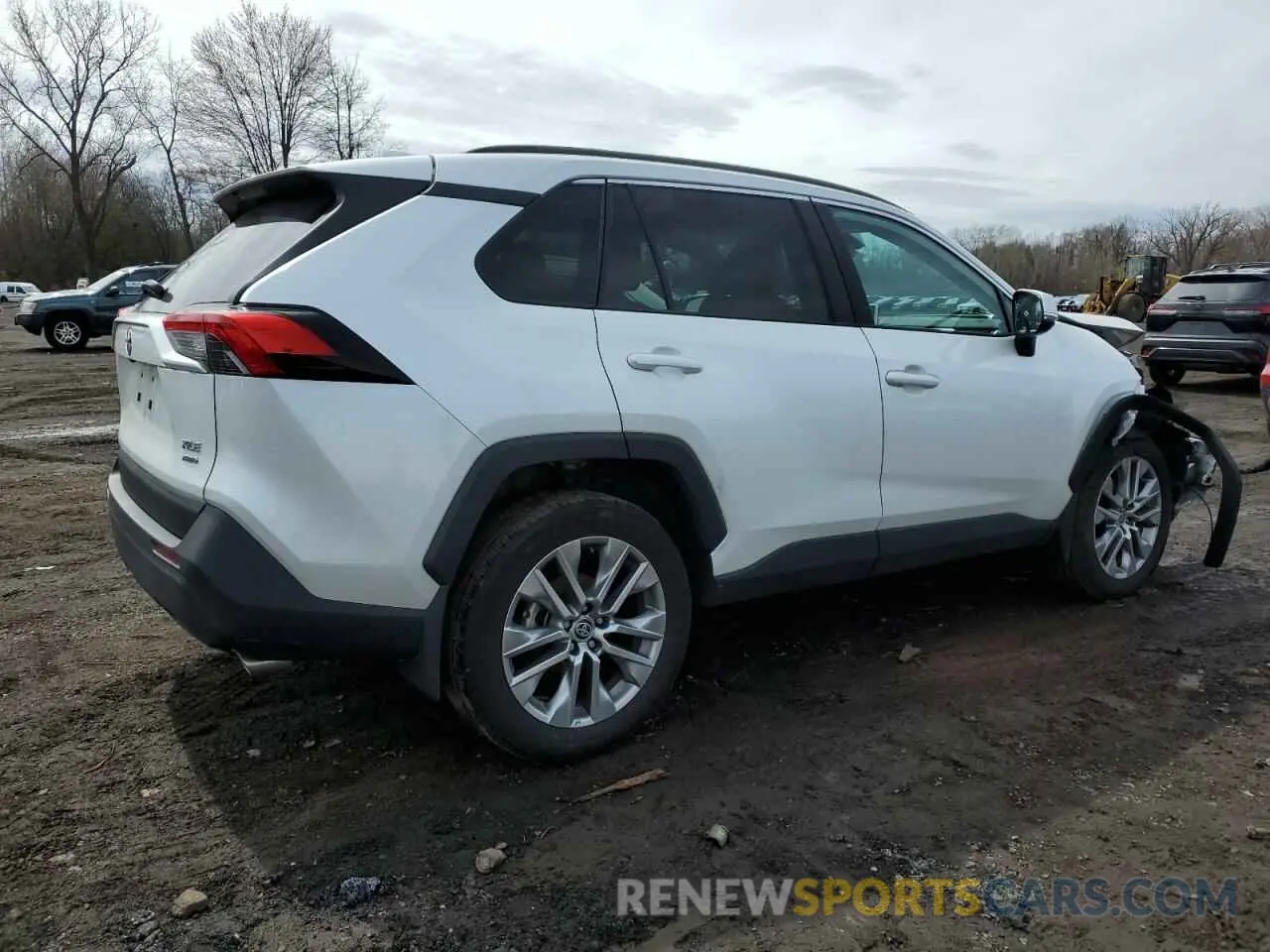 3 Photograph of a damaged car 2T3A1RFV2PW348302 TOYOTA RAV4 2023