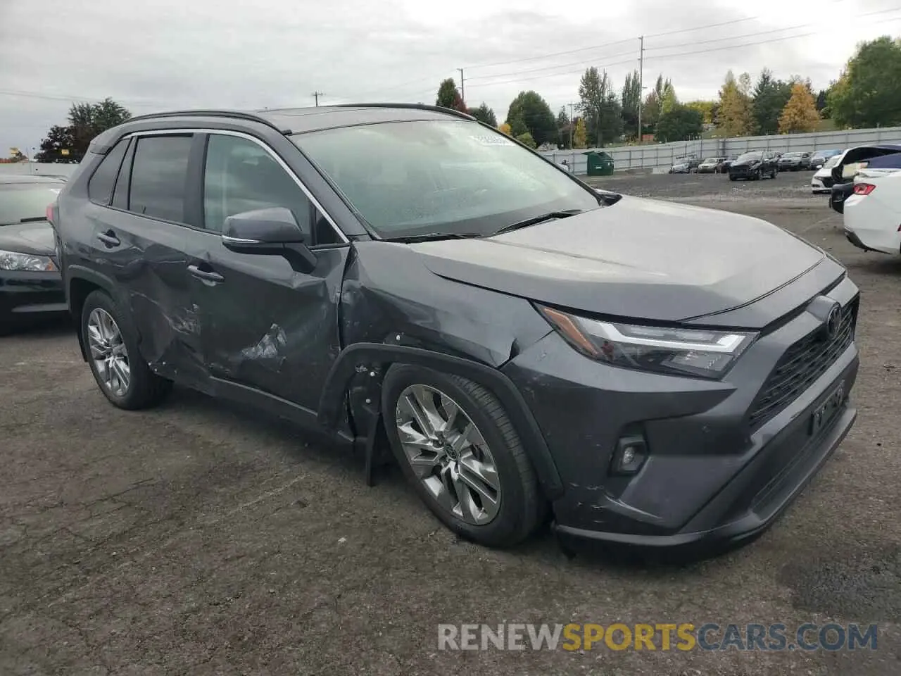 4 Photograph of a damaged car 2T3A1RFV3PC331302 TOYOTA RAV4 2023