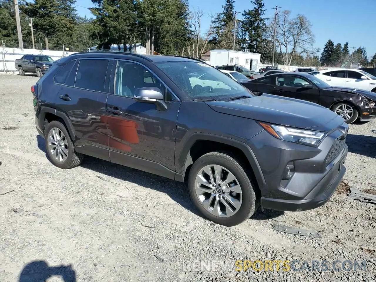 4 Photograph of a damaged car 2T3A1RFV4PC361375 TOYOTA RAV4 2023