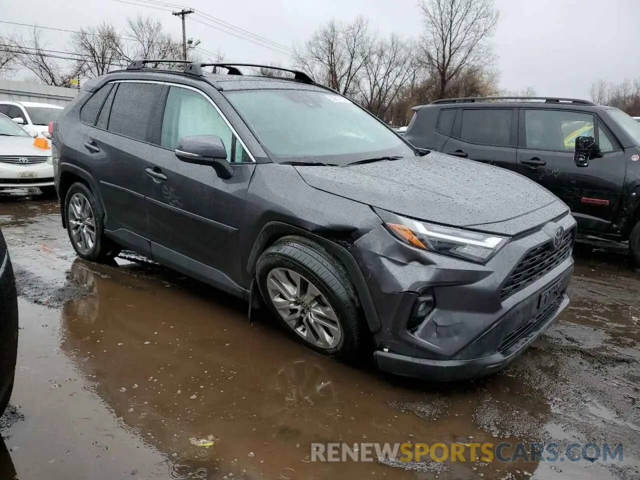 4 Photograph of a damaged car 2T3A1RFV7PC350144 TOYOTA RAV4 2023