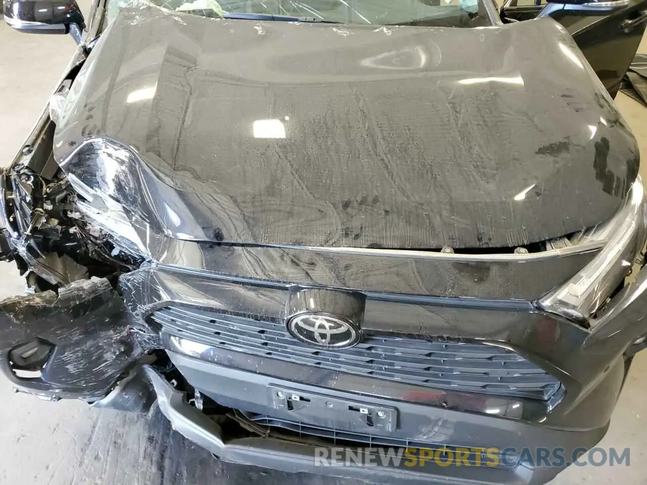 12 Photograph of a damaged car 2T3A1RFV8PC381385 TOYOTA RAV4 2023