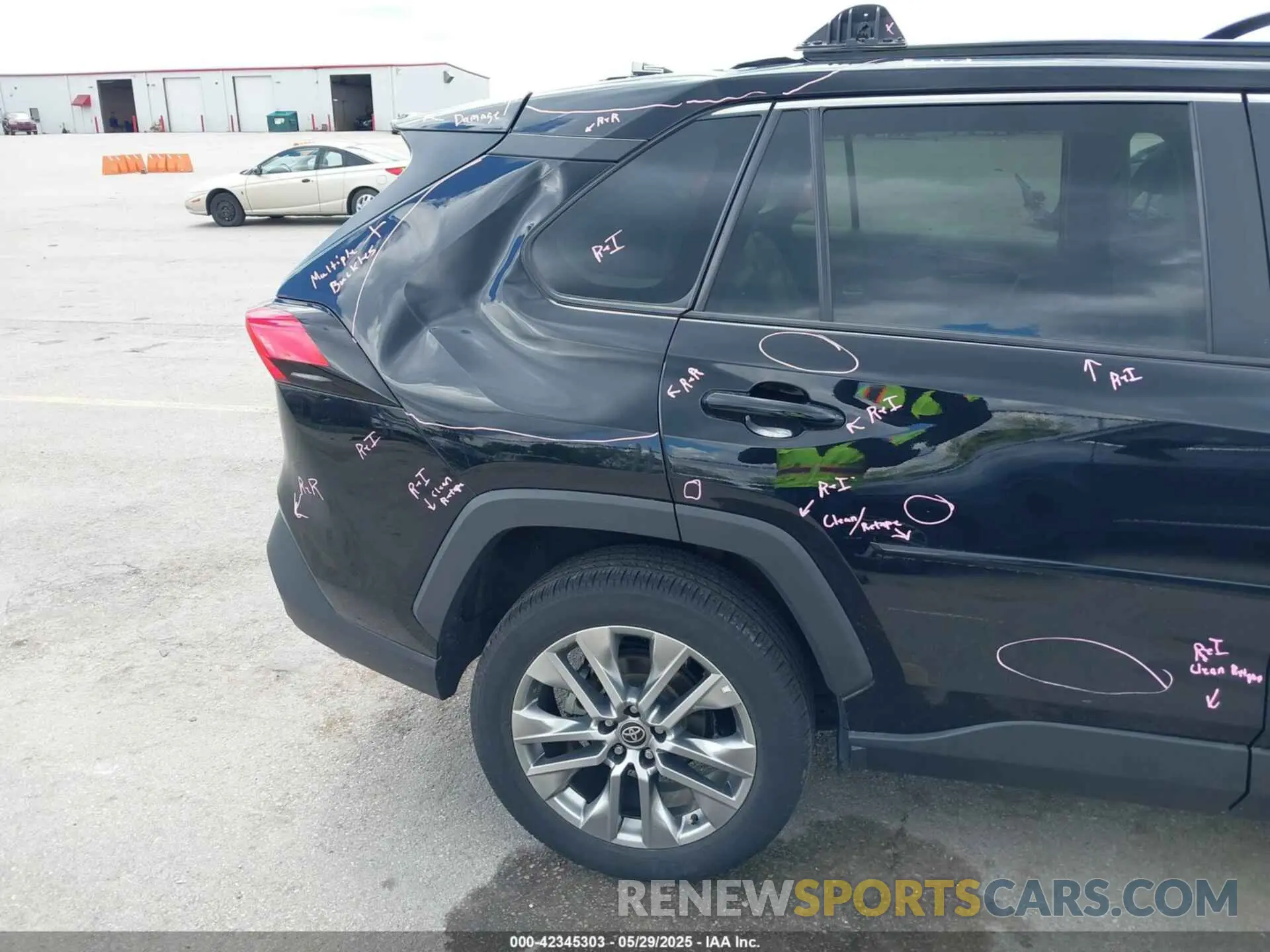 19 Photograph of a damaged car 2T3A1RFVXPC350896 TOYOTA RAV4 2023