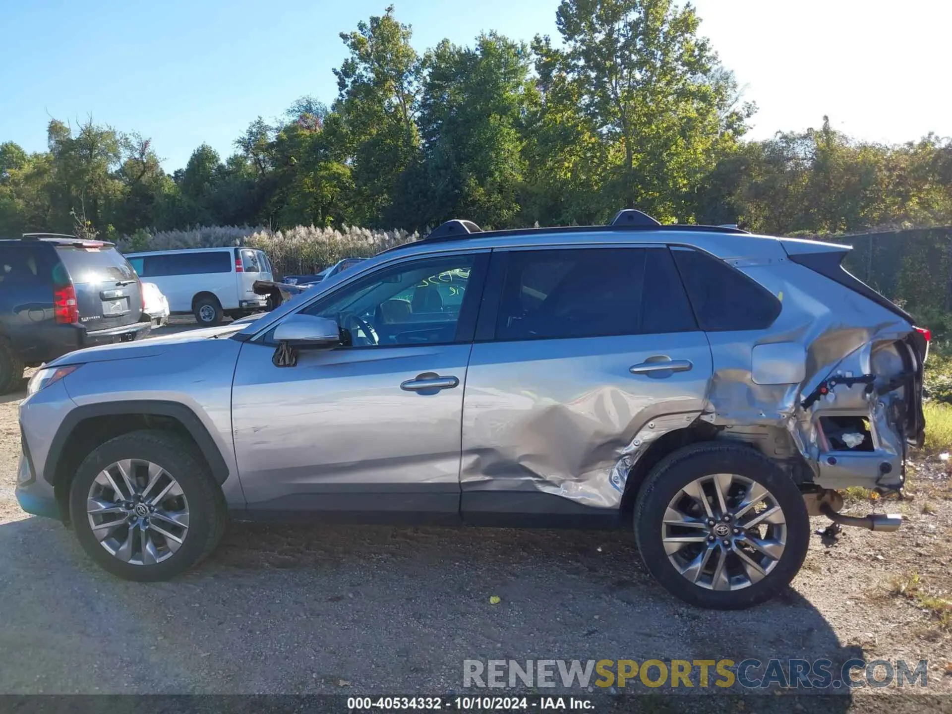 15 Photograph of a damaged car 2T3A1RFVXPC369965 TOYOTA RAV4 2023