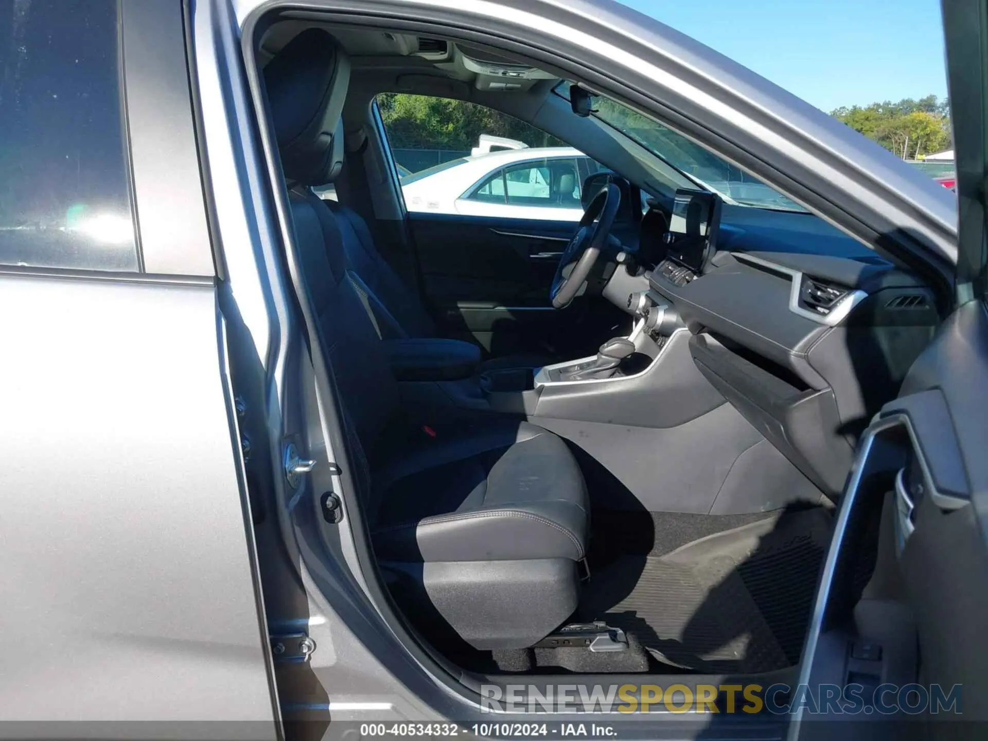 5 Photograph of a damaged car 2T3A1RFVXPC369965 TOYOTA RAV4 2023