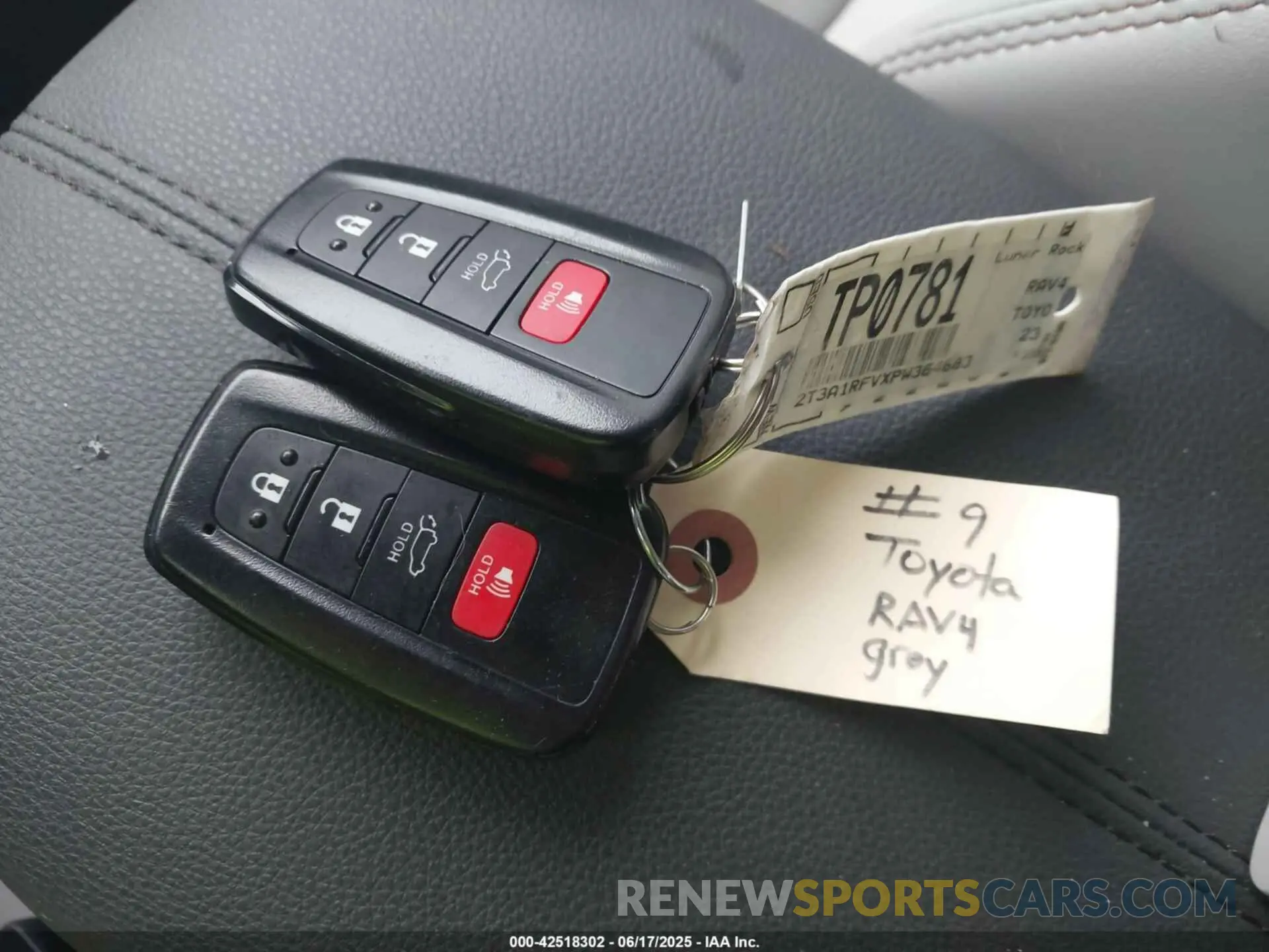 11 Photograph of a damaged car 2T3A1RFVXPW364683 TOYOTA RAV4 2023