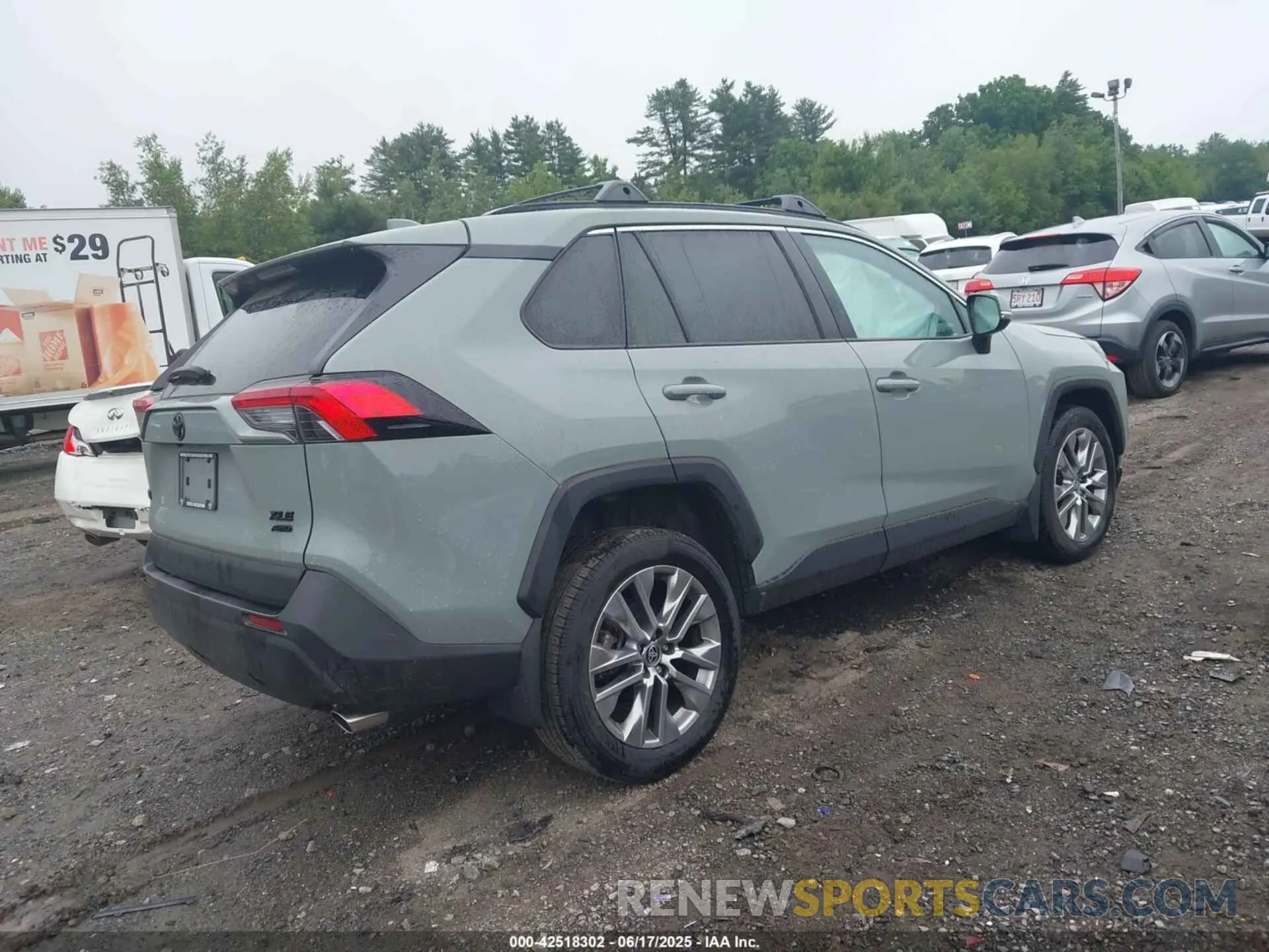 4 Photograph of a damaged car 2T3A1RFVXPW364683 TOYOTA RAV4 2023