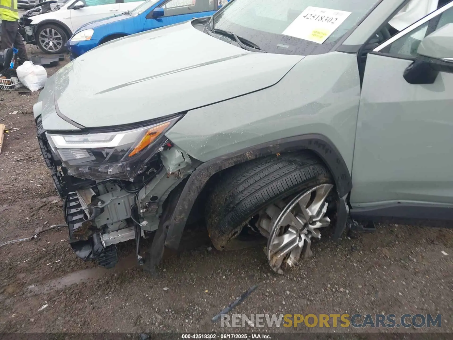 6 Photograph of a damaged car 2T3A1RFVXPW364683 TOYOTA RAV4 2023