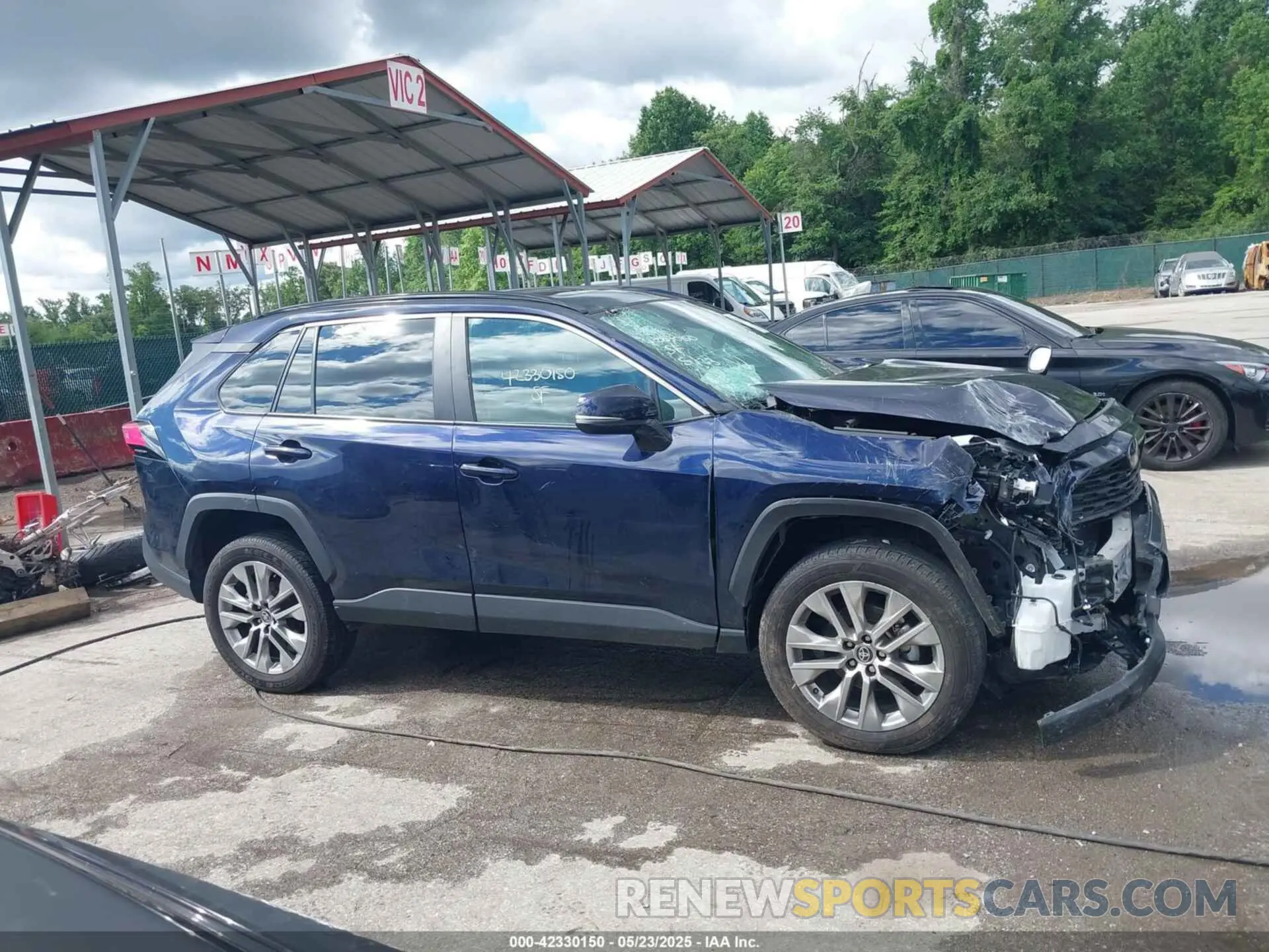 13 Photograph of a damaged car 2T3A1RFVXPW389812 TOYOTA RAV4 2023