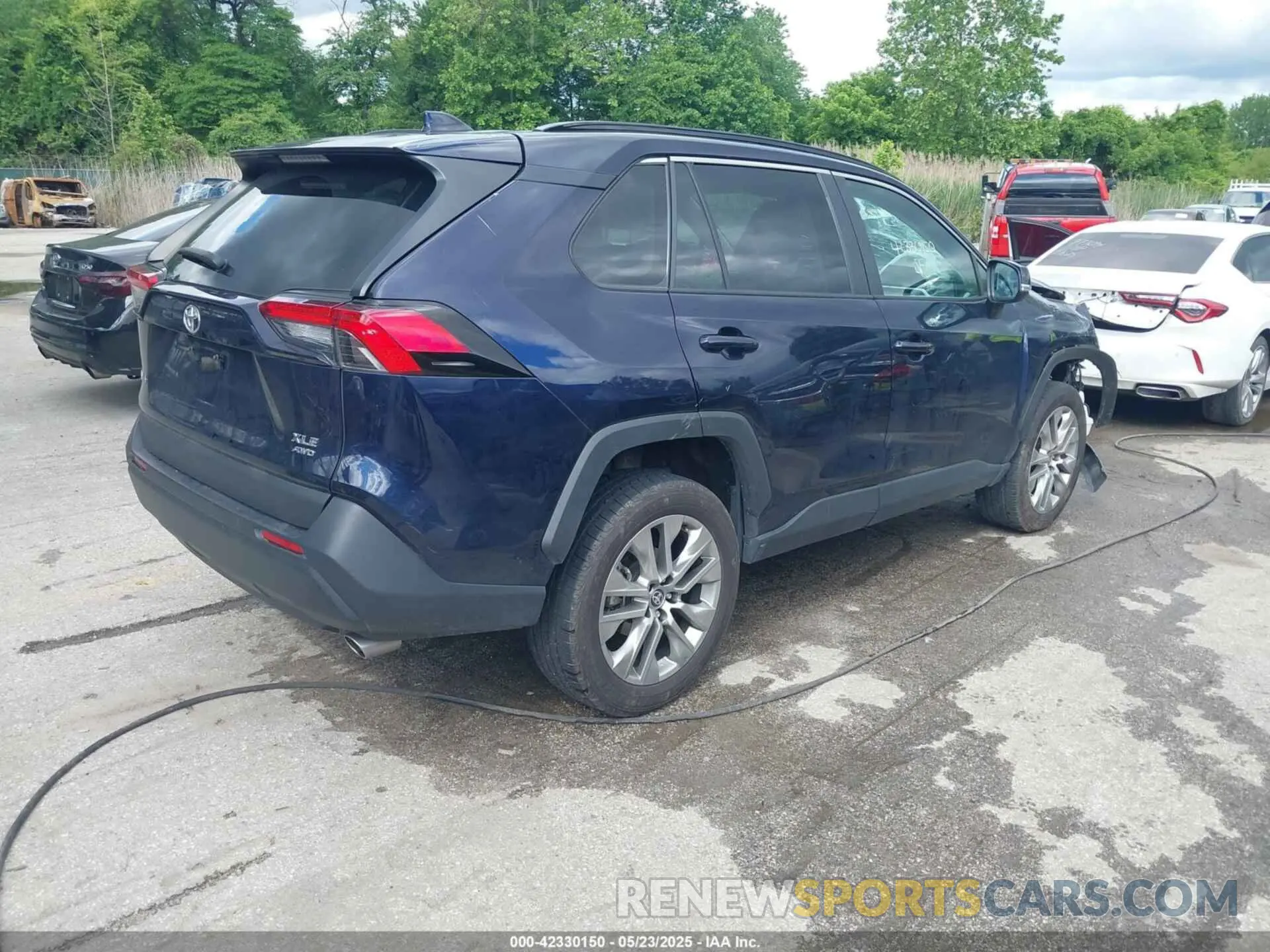 4 Photograph of a damaged car 2T3A1RFVXPW389812 TOYOTA RAV4 2023