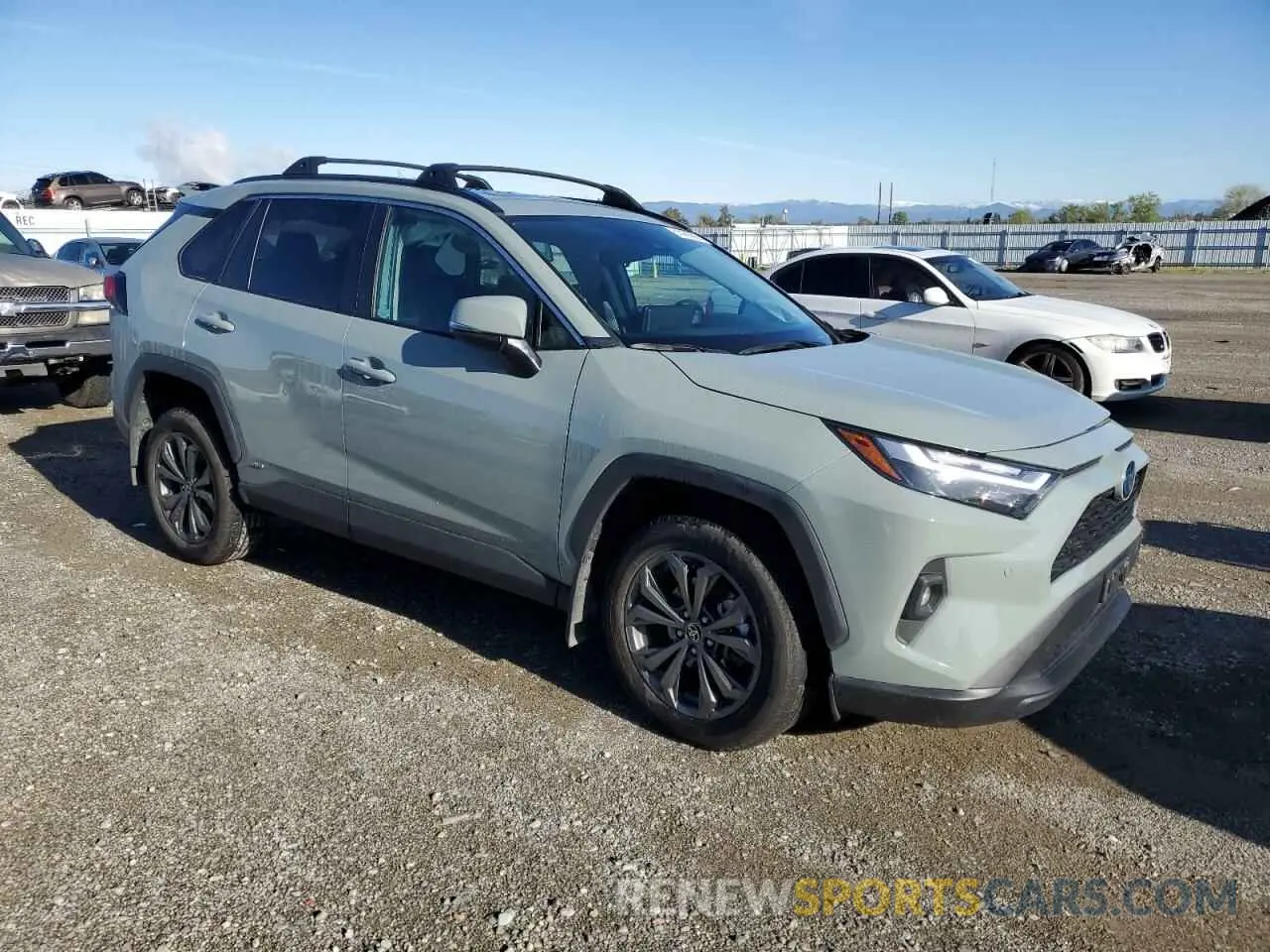 4 Photograph of a damaged car 2T3B6RFV6PW046162 TOYOTA RAV4 2023